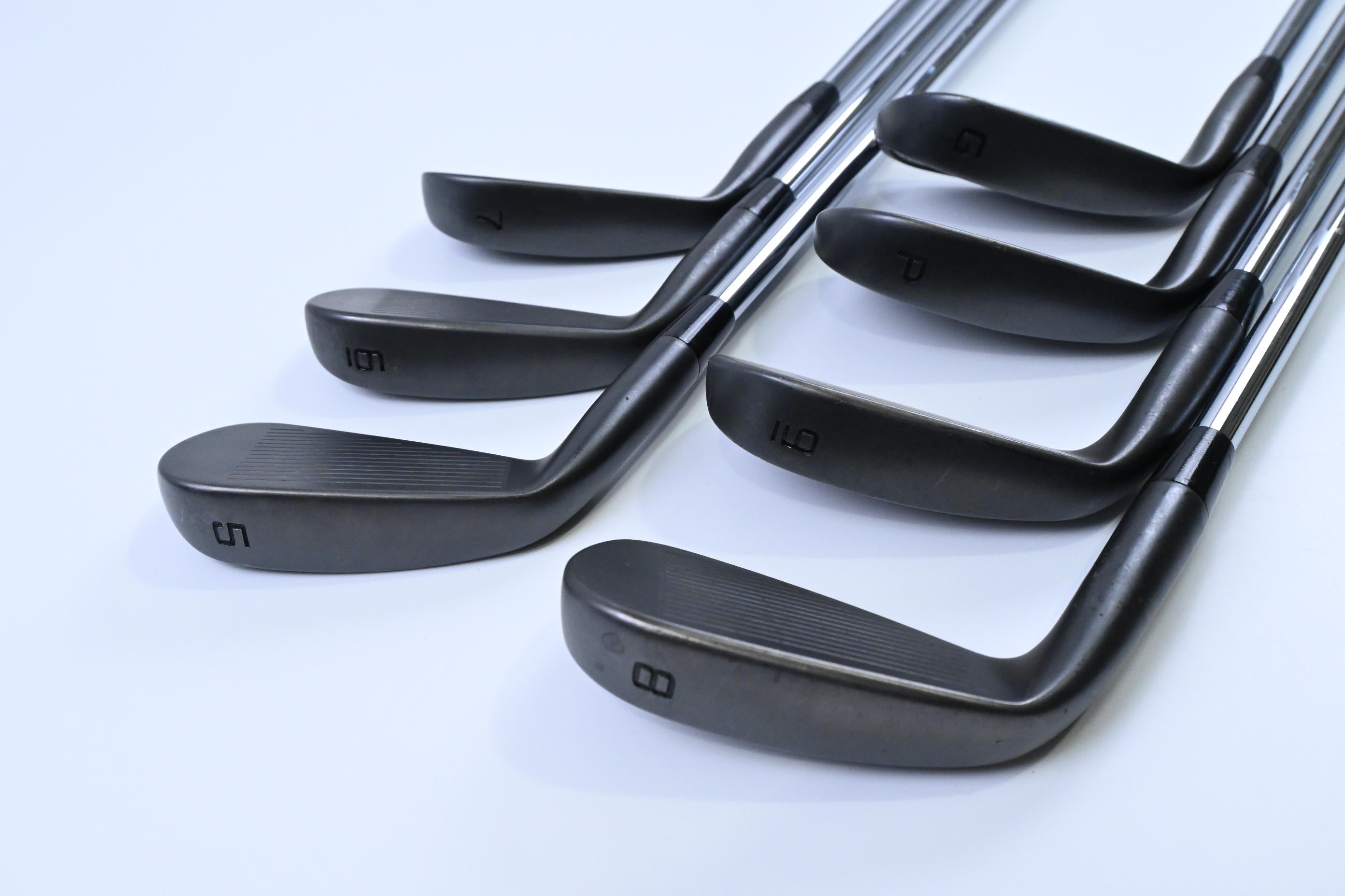 Cobra King Tour 2023 Irons / 5-PW+GW / Regular Plus Flex Project X LZ 115 Shafts
