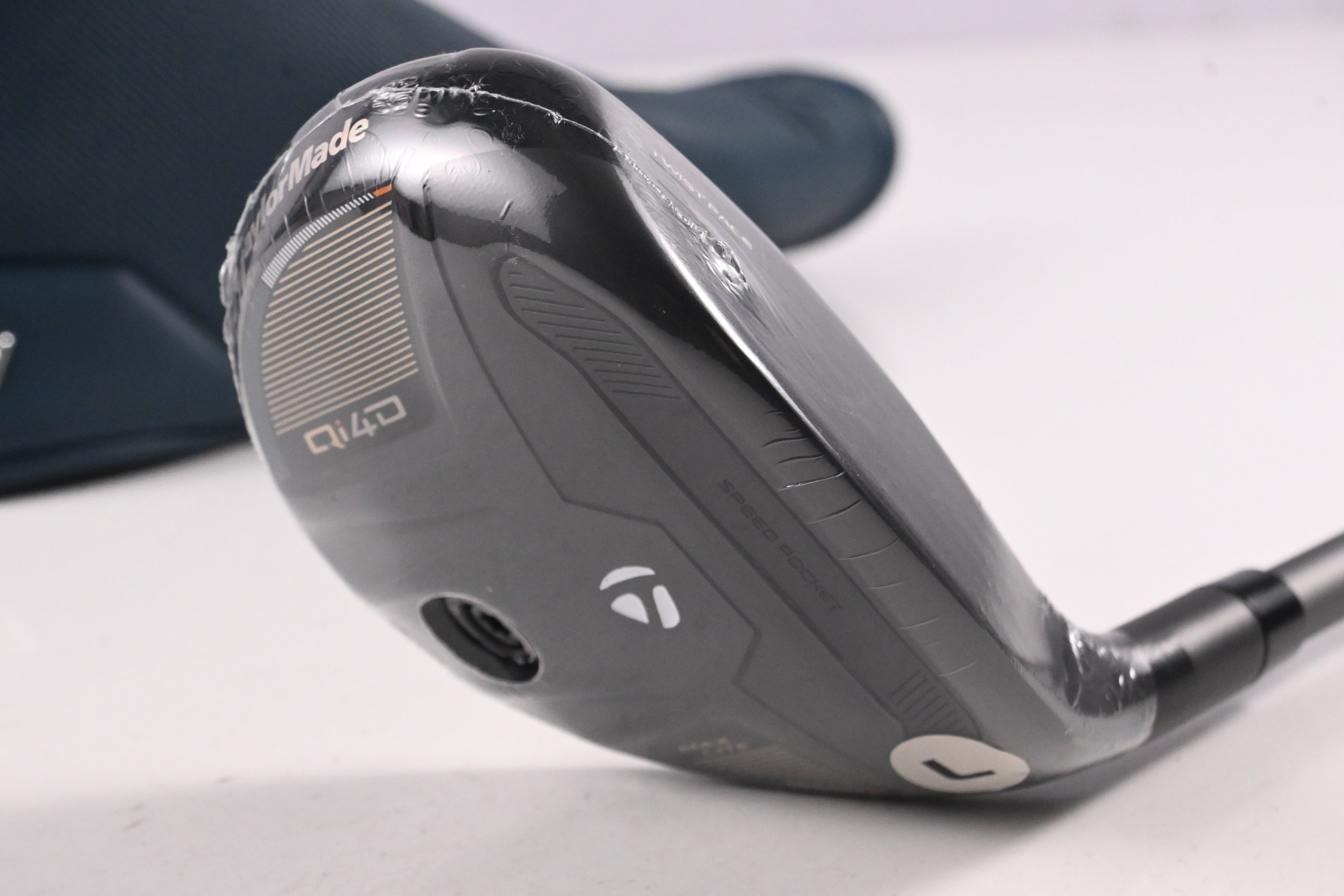 Ladies Taylormade Qi4D Max Lite #5 Hybrid / 26 Degree / Ladies Flex Reax 40
