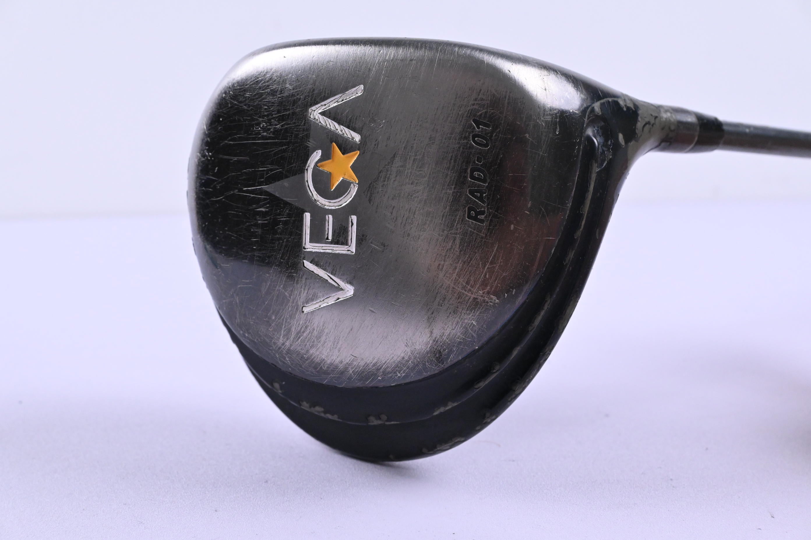 Vega RAD-01 Driver / 9 Degree / Regular Flex Matrix Studio 64 Shaft