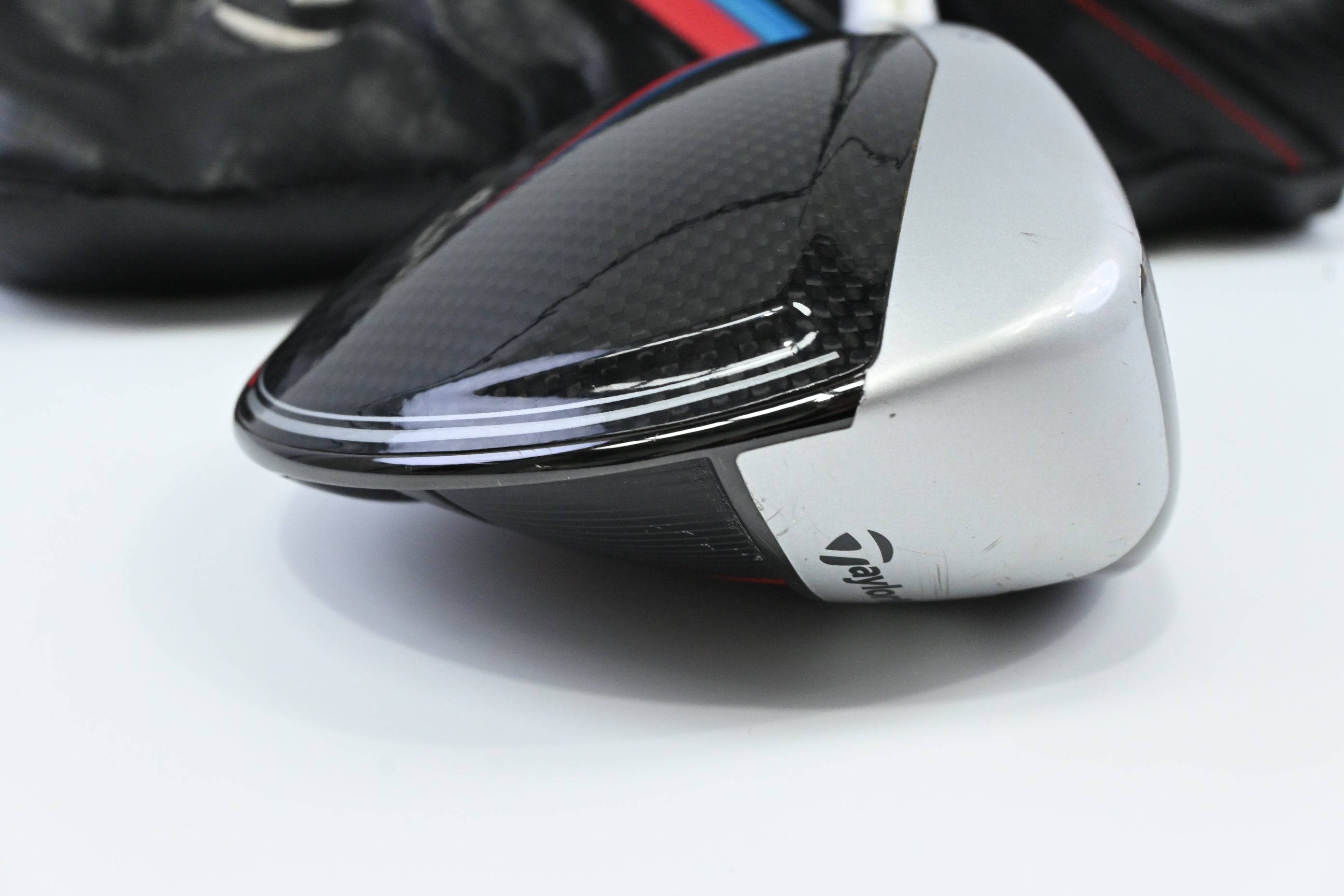 Taylormade M4 Driver / 10.5 Degree / Regular Flex Fujikura Atmos Red 5 Shaft