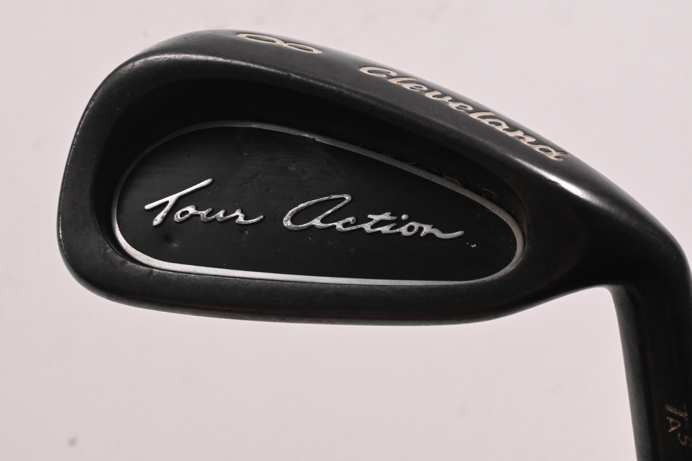 Cleveland TA5 #8 Iron / Regular Flex Dynamic Gold Shaft