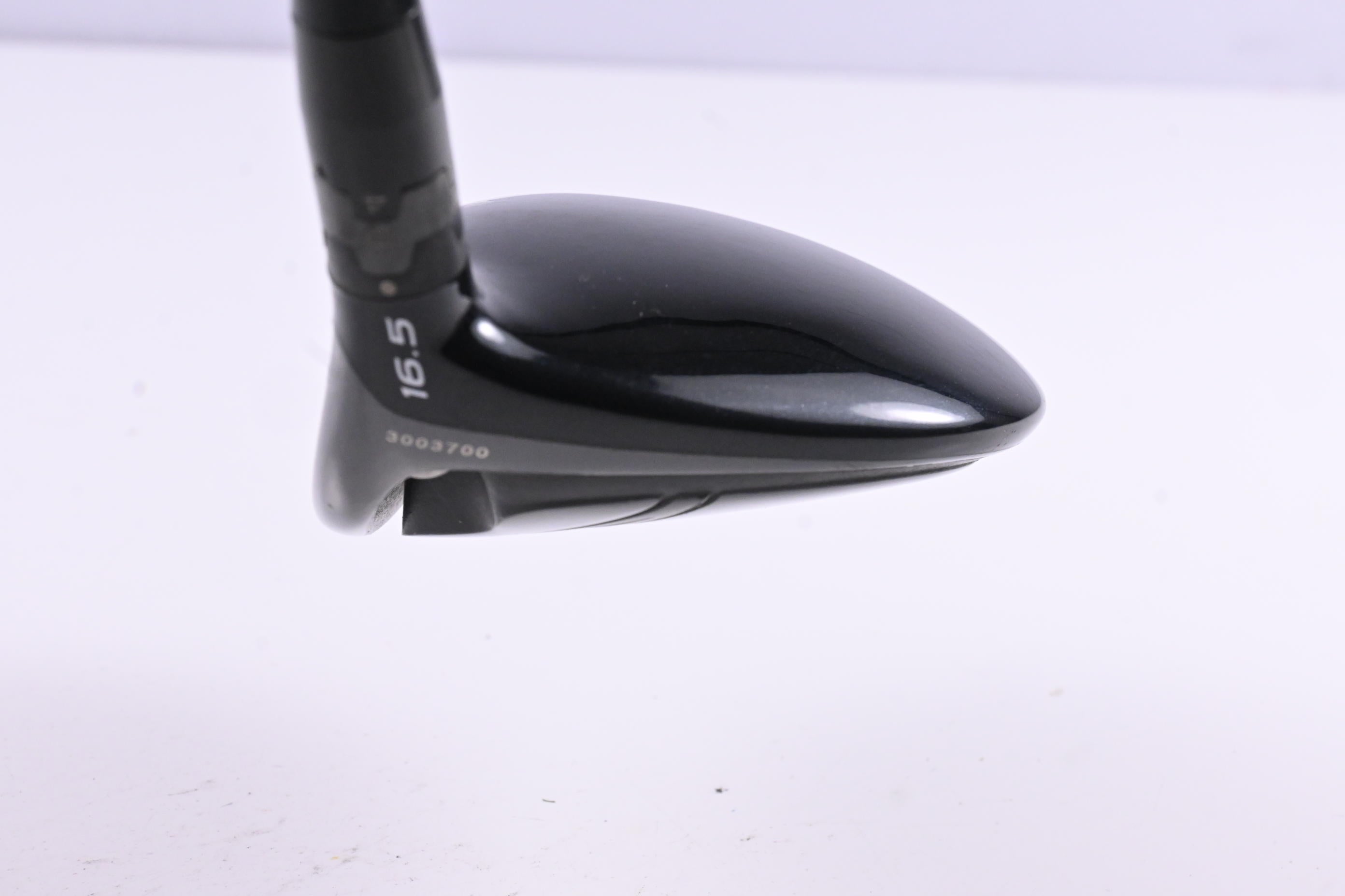 Titleist 915 F #3 Wood / 16.5 Degree / Regular Flex Diamana Red M+ 60 Shaft