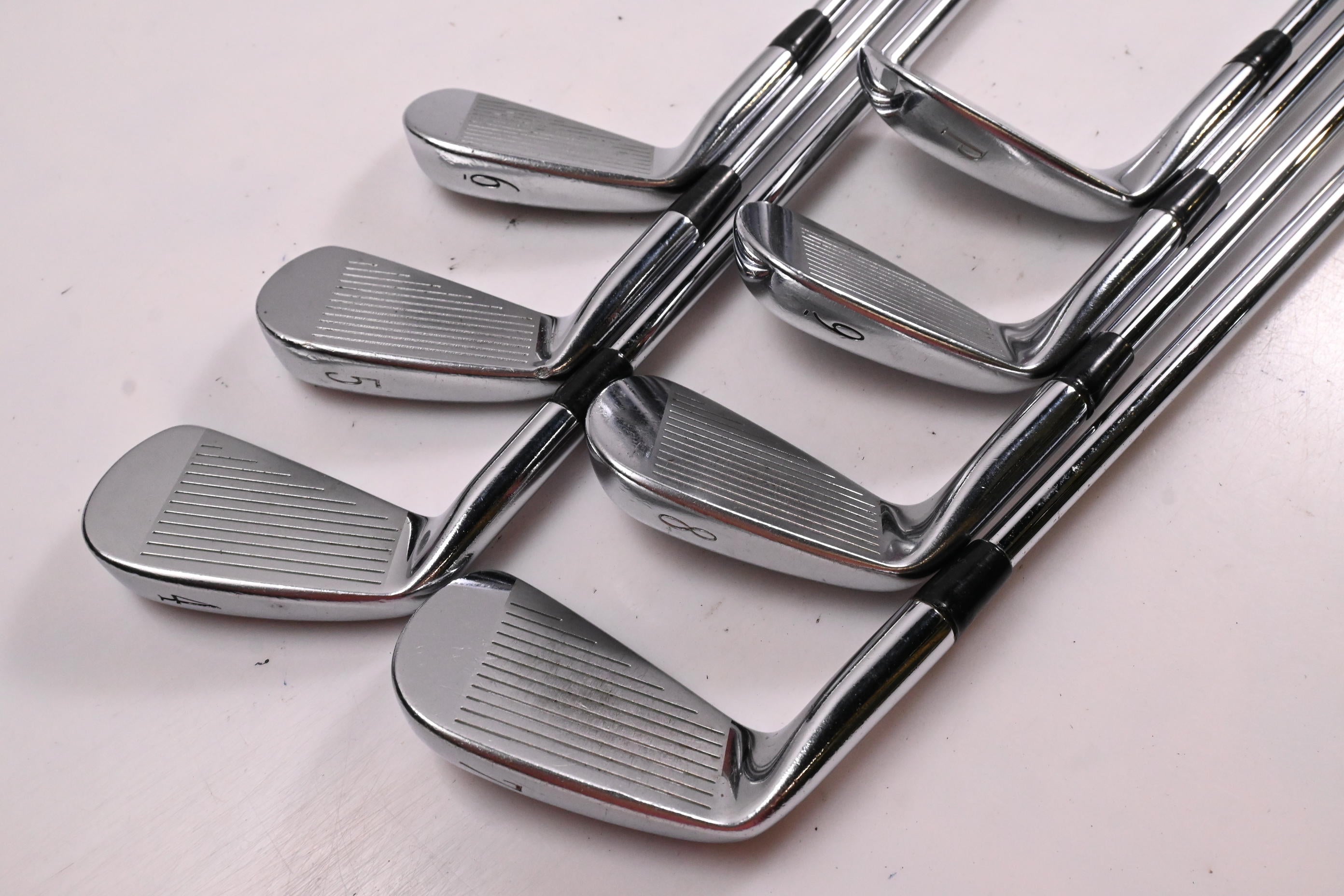 Mizuno MP-30 Irons / 4-PW / Regular Flex Dynamic Gold R300 Shafts