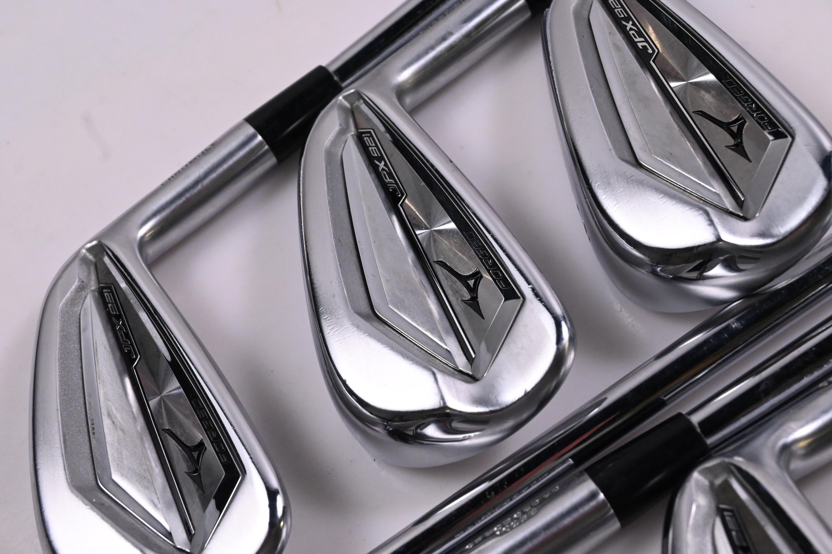 Mizuno JPX 921 Forged Irons / 4-PW / Stiff Flex N.S.Pro Modus3 Tour 120 Shafts