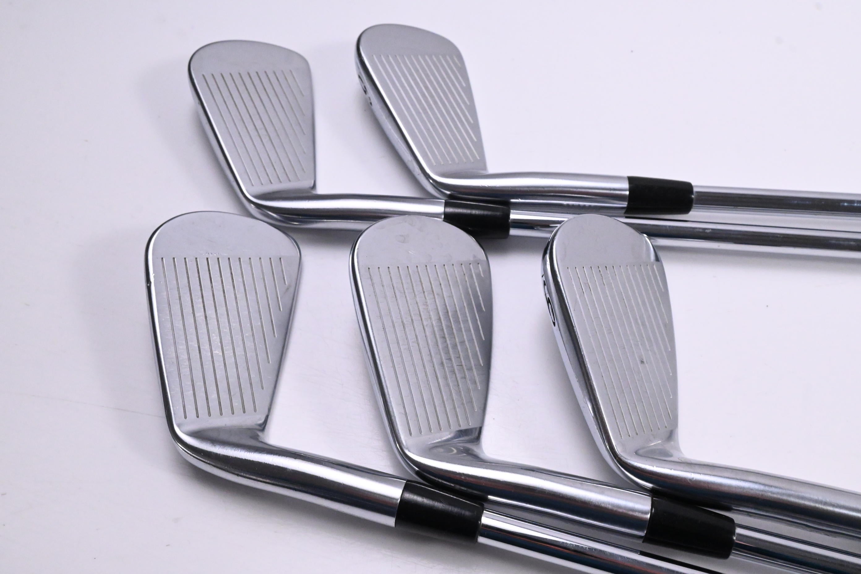 Titleist 716 MB Irons / 5-9i / Regular Flex XP 90 R300 Shafts