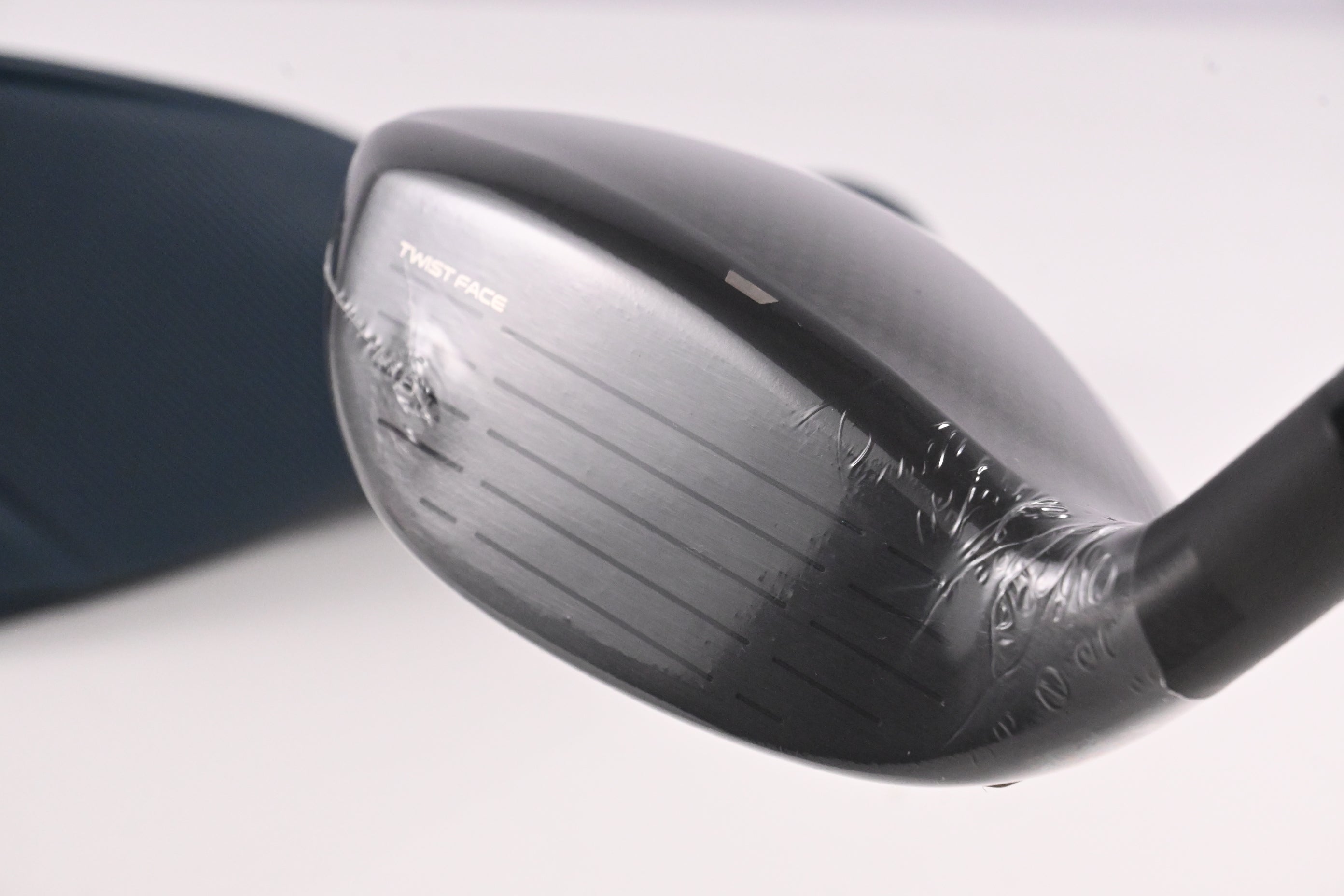 Ladies Taylormade Qi4D Max Lite #5 Hybrid / 26 Degree / Ladies Flex Reax 40