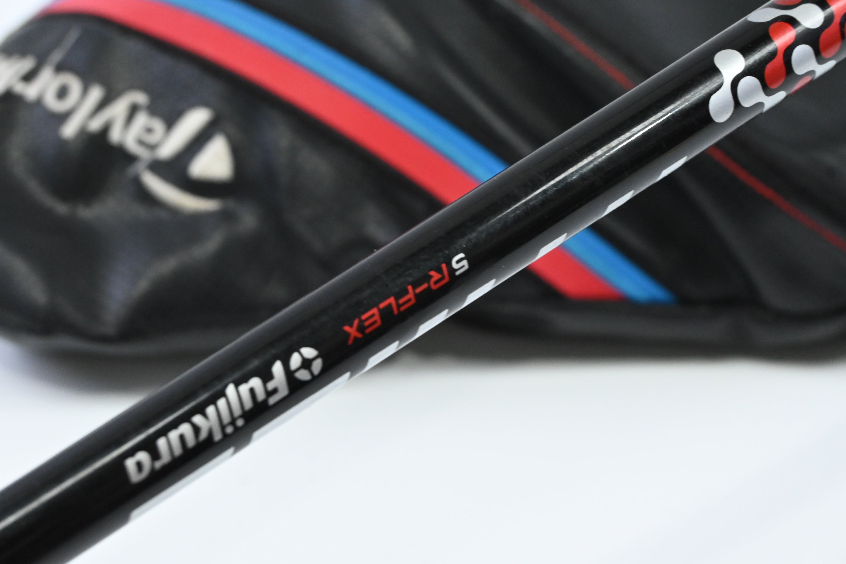 Taylormade M4 Driver / 10.5 Degree / Regular Flex Fujikura Atmos Red 5 Shaft