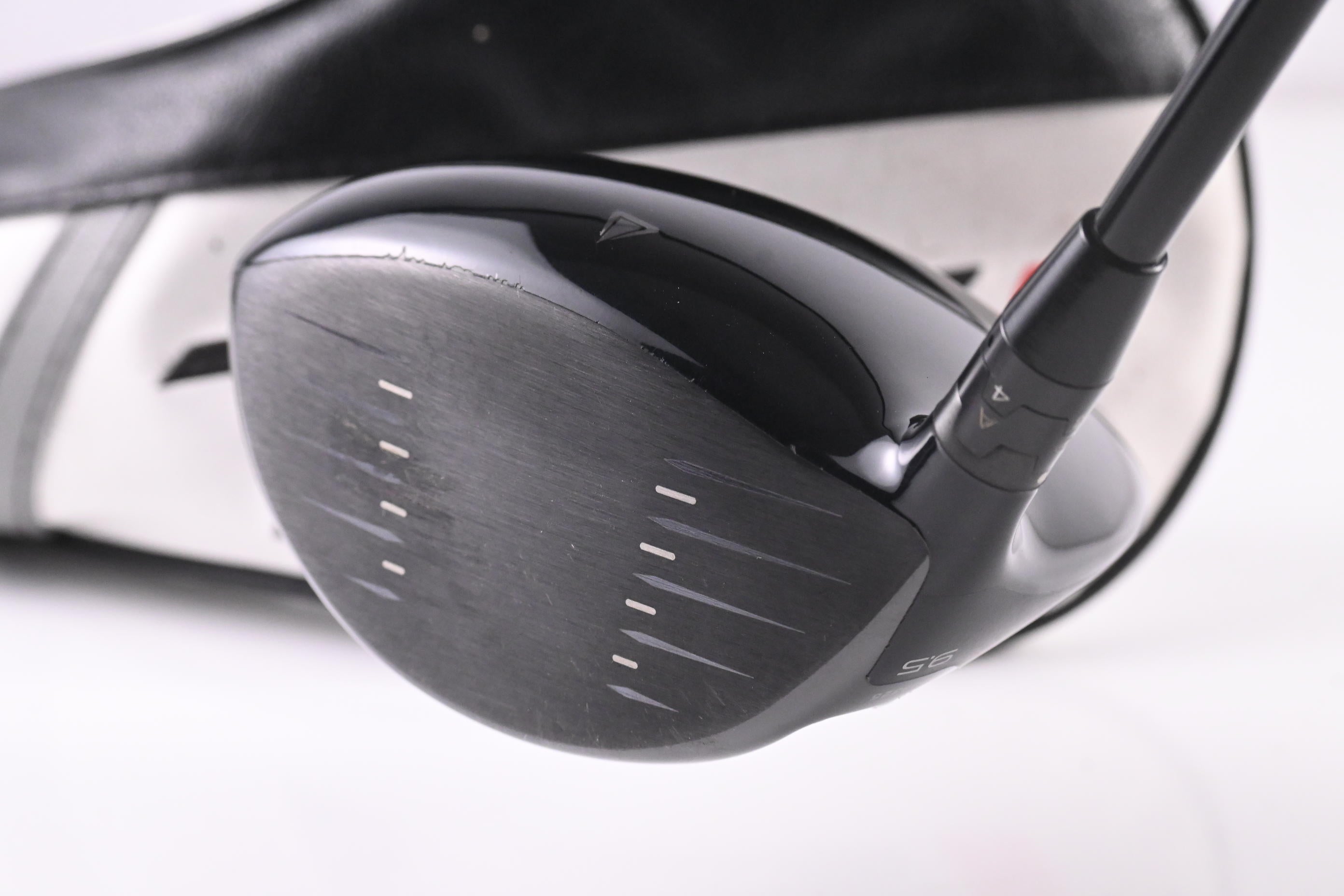 Titleist TSi2 Driver / 9.5 Degree / Regular Flex Tensei AV Raw Blue SFW 55 Shaft