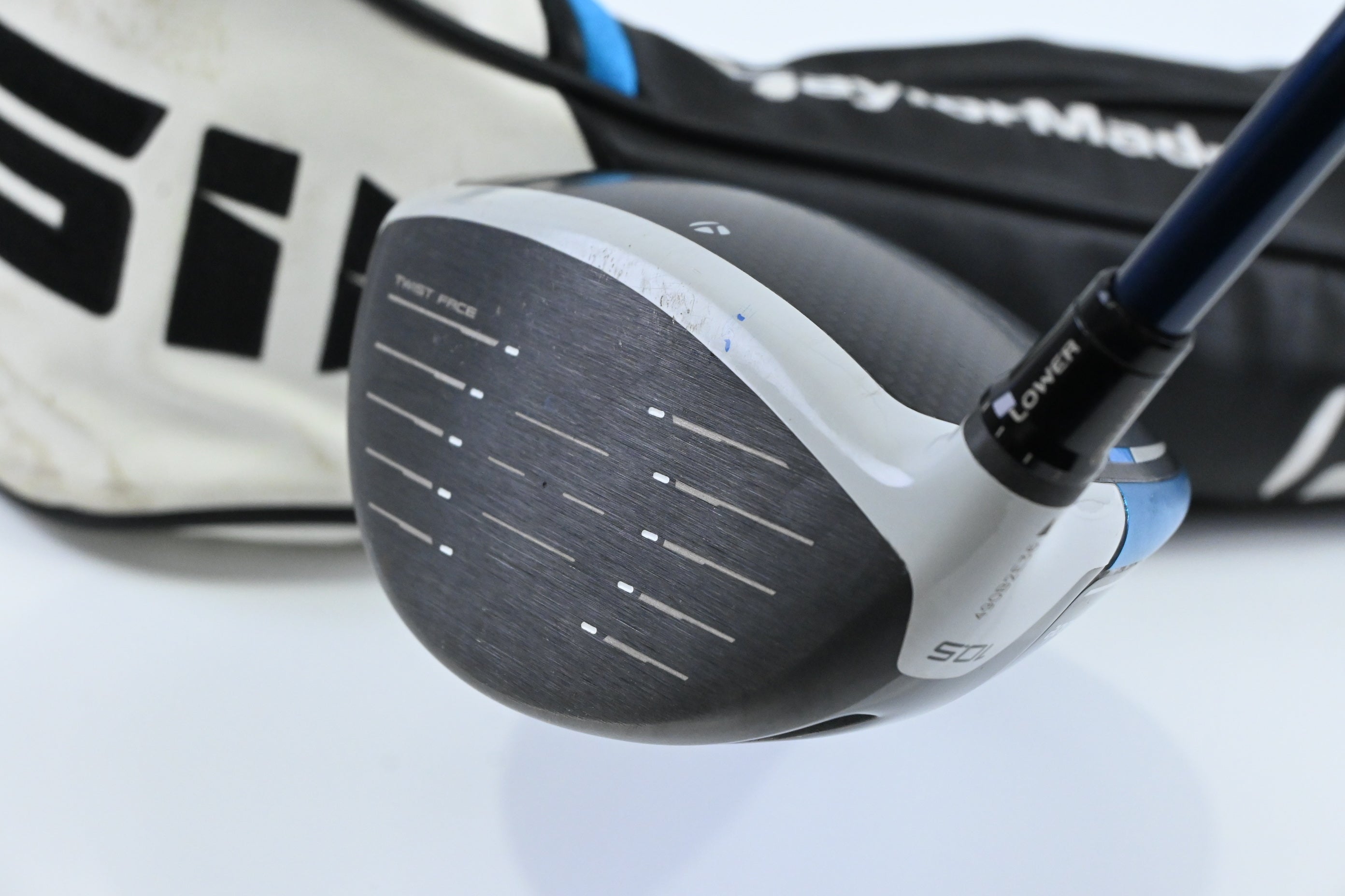 Taylormade SIM2 Max Driver / 10.5 Degree / Stiff Flex Fujikura Ventus Blue 5