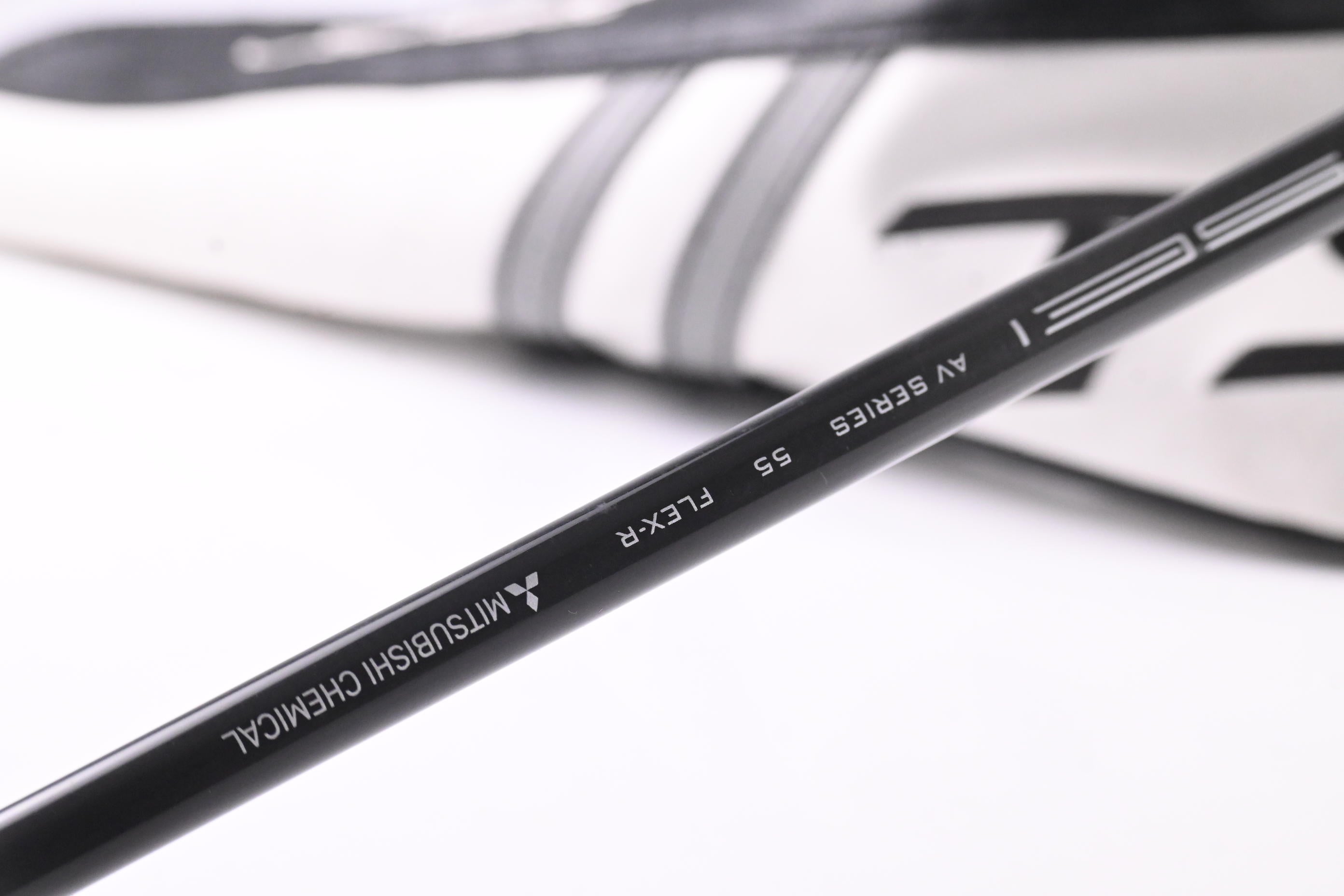 Titleist TSi2 Driver / 9.5 Degree / Regular Flex Tensei AV Raw Blue SFW 55 Shaft