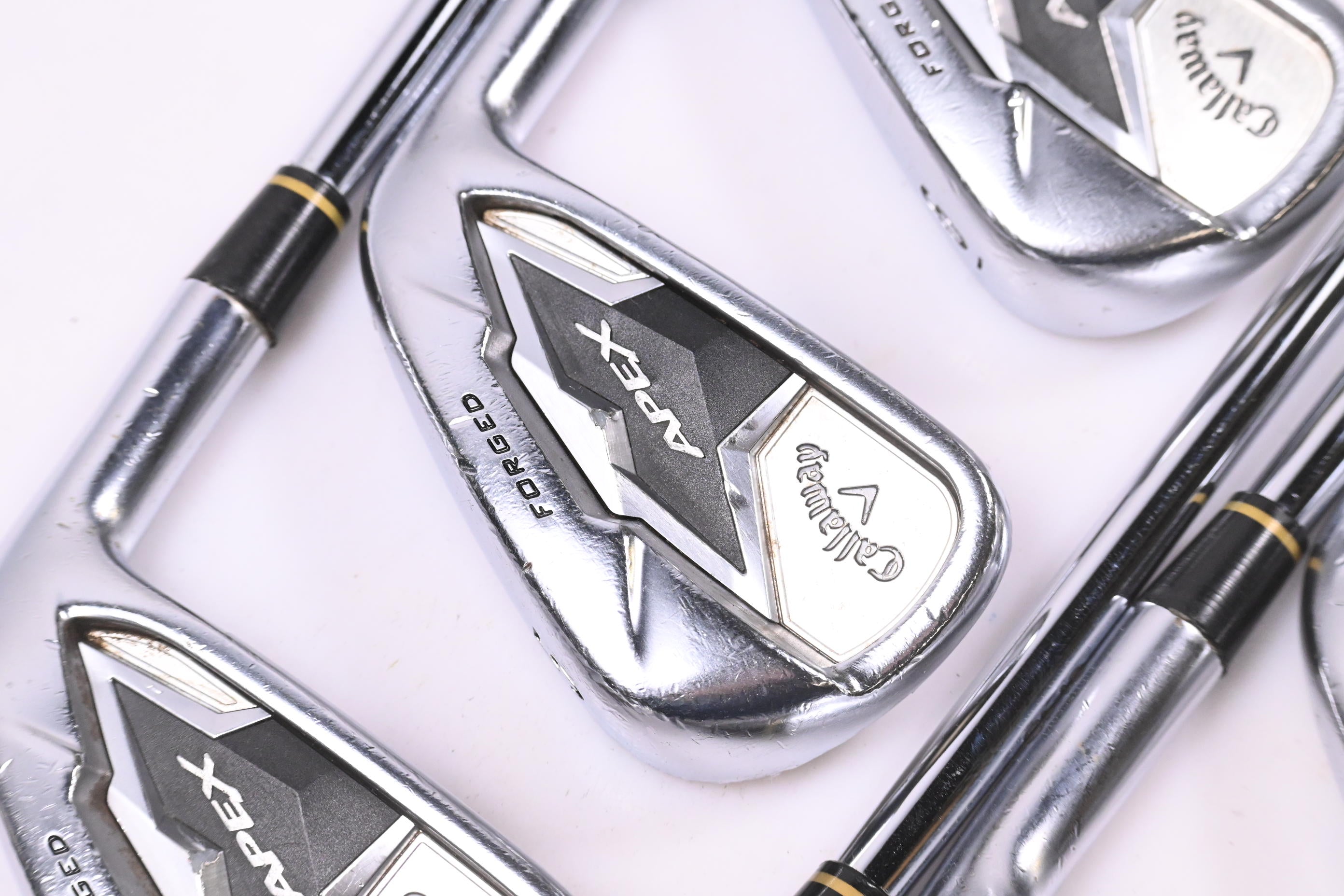 Callaway Apex 19 Irons / 4-PW / Regular Flex AMT Red R300 Shafts