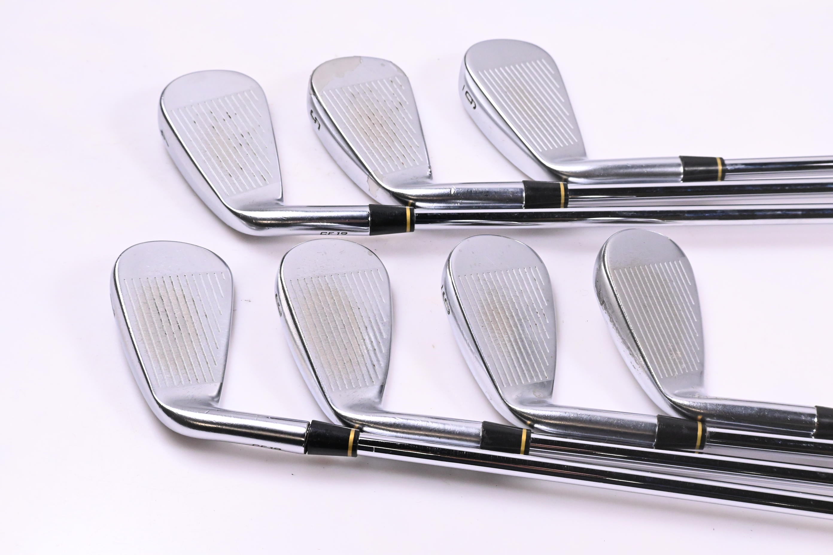 Callaway Apex 19 Irons / 4-PW / Regular Flex AMT Red R300 Shafts