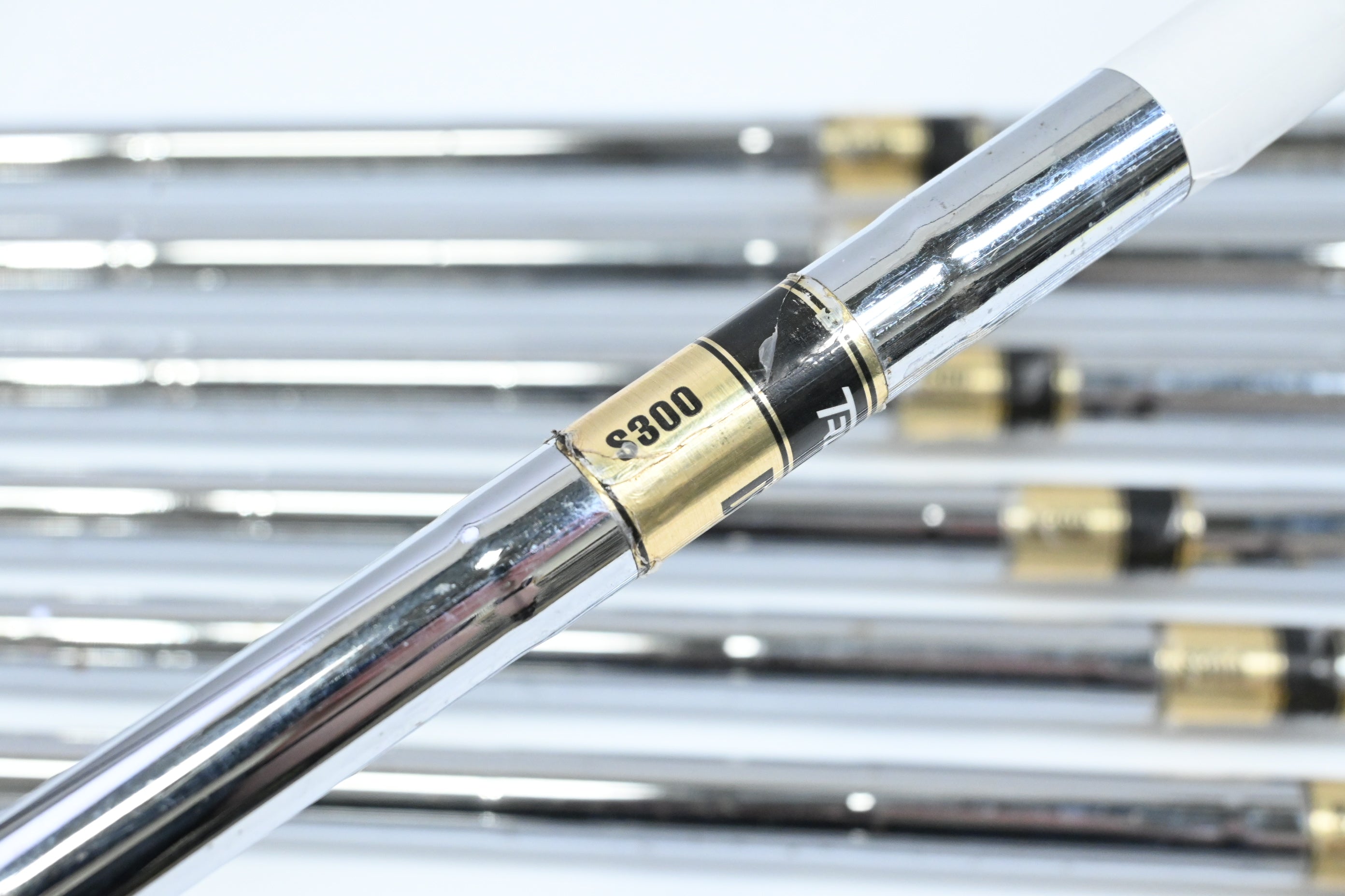 Mizuno MP-30 Irons / 3-PW / Stiff Flex Dynamic Gold S300 Shafts