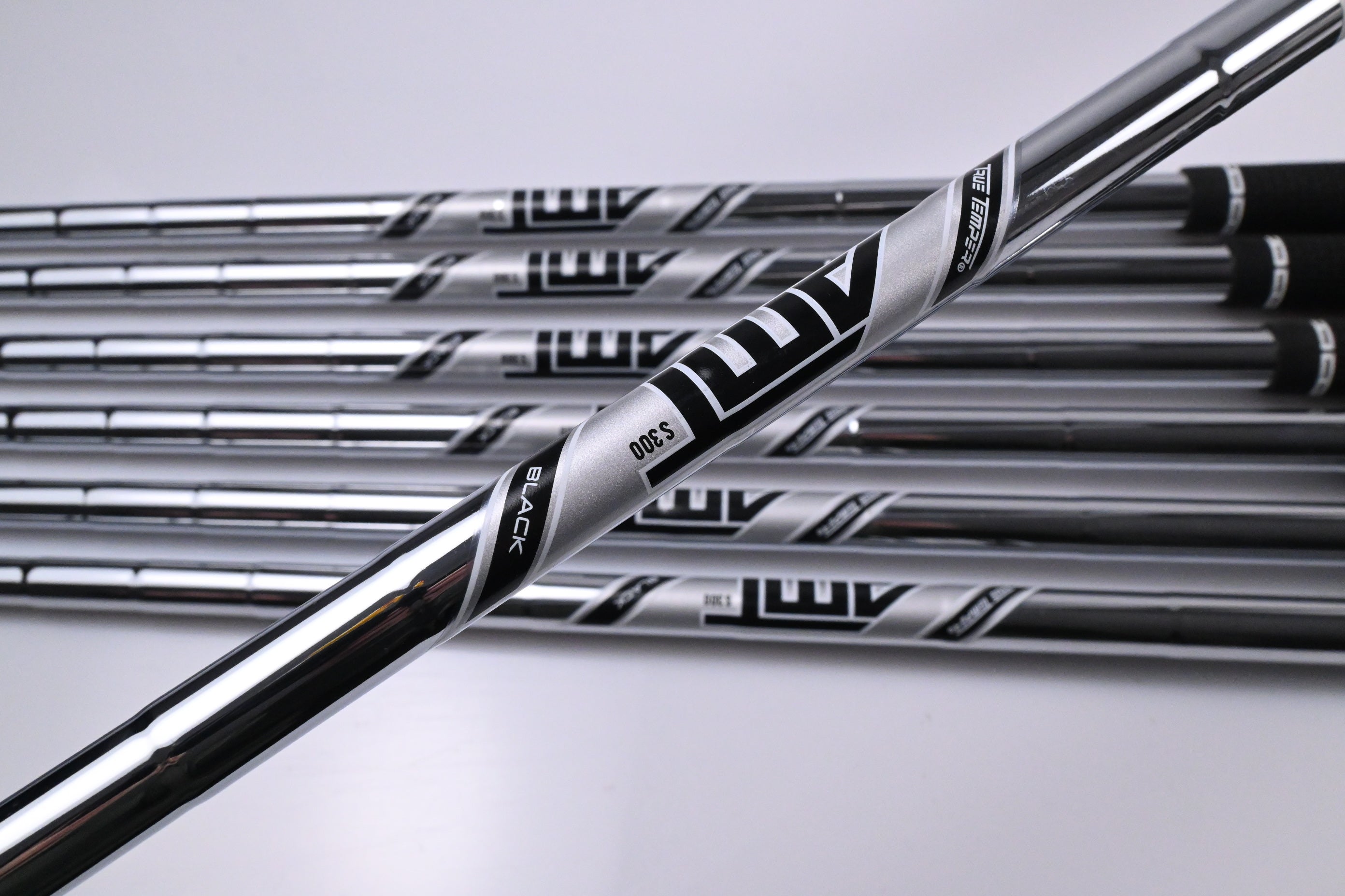 Titleist T250 2025 Irons / 5-PW+48° / Stiff Flex AMT Black S300 Shafts