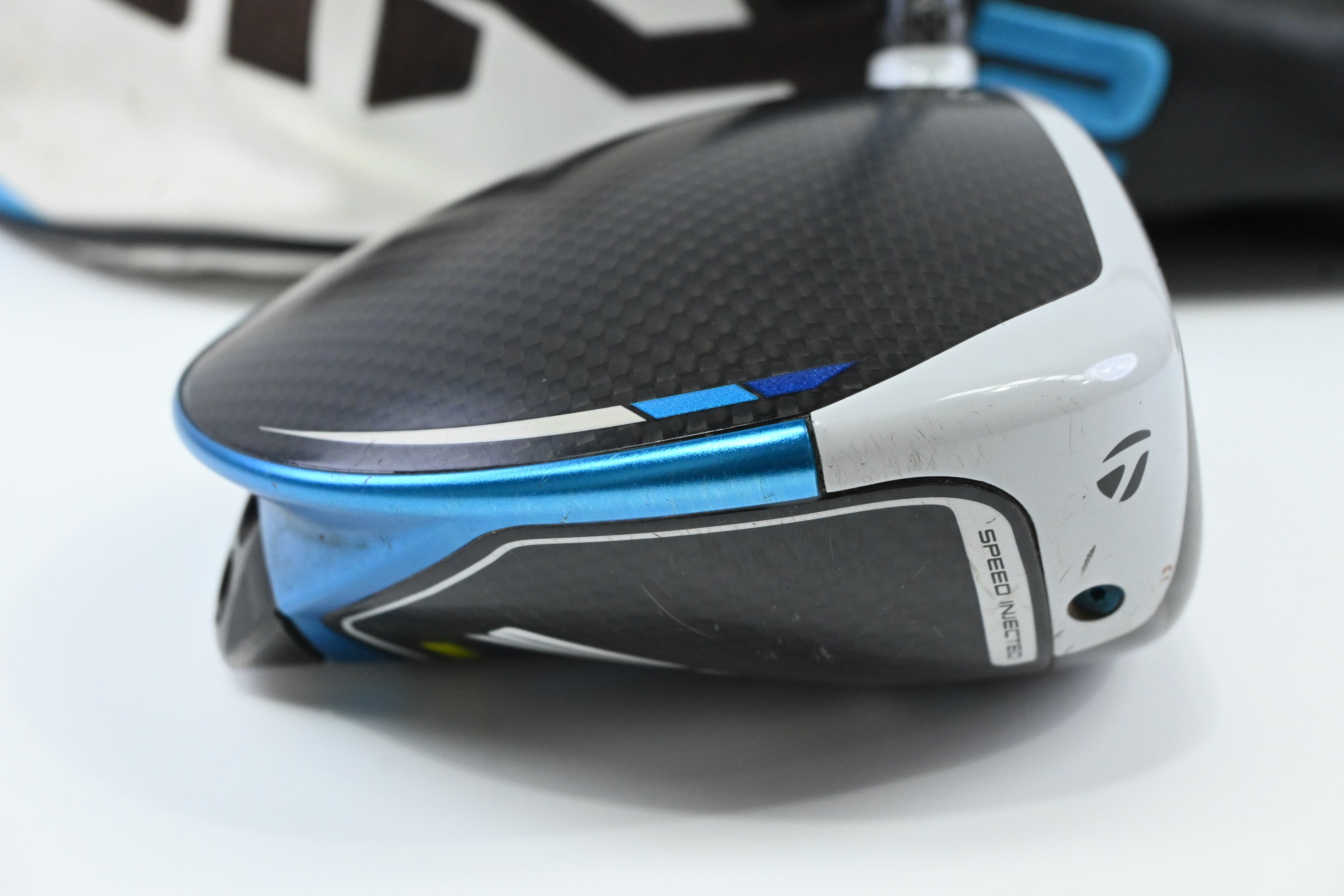 Taylormade SIM2 Max Driver / 10.5 Degree / Regular Flex Fujikura Ventus Blue 5