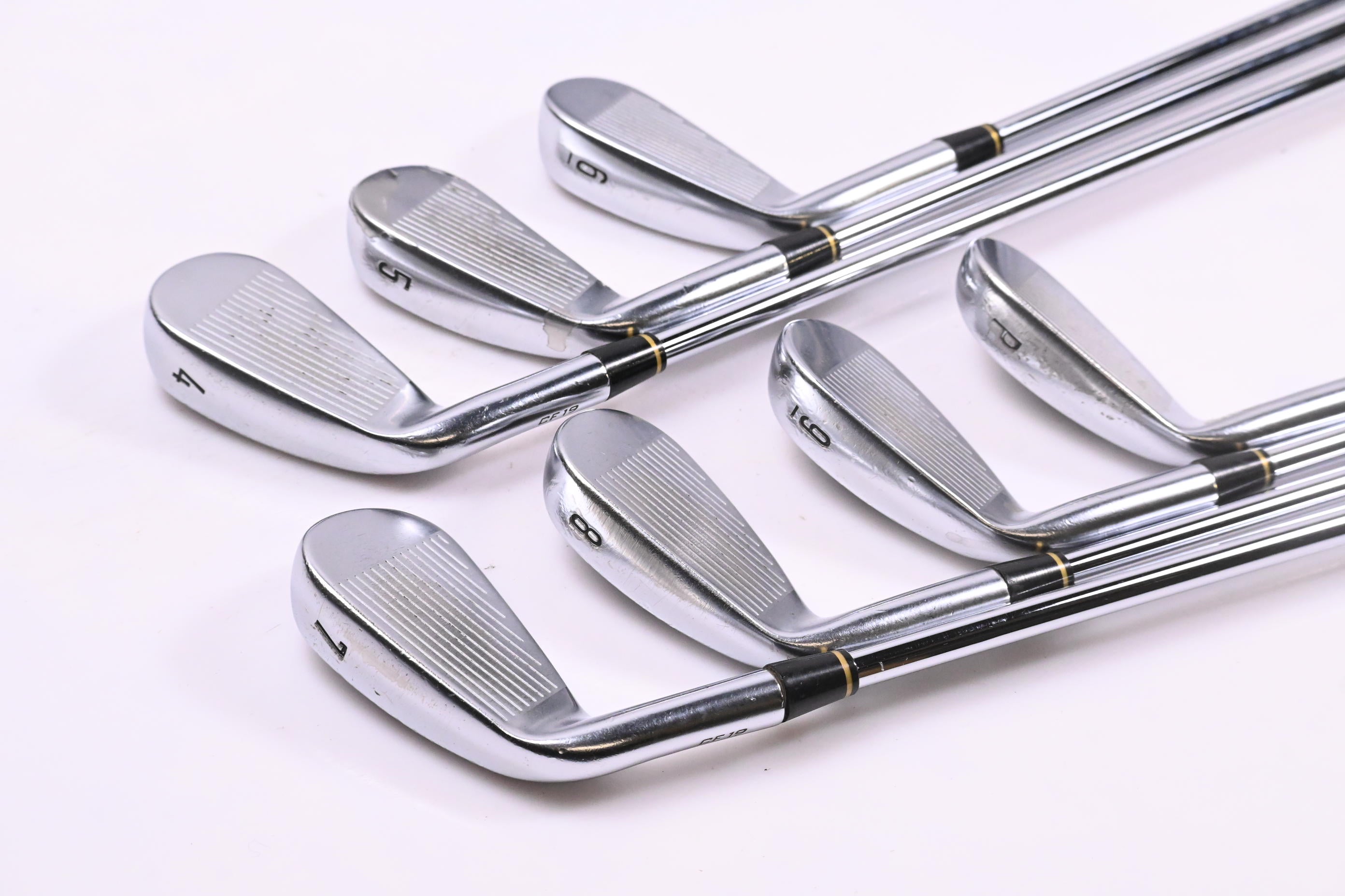 Callaway Apex 19 Irons / 4-PW / Regular Flex AMT Red R300 Shafts