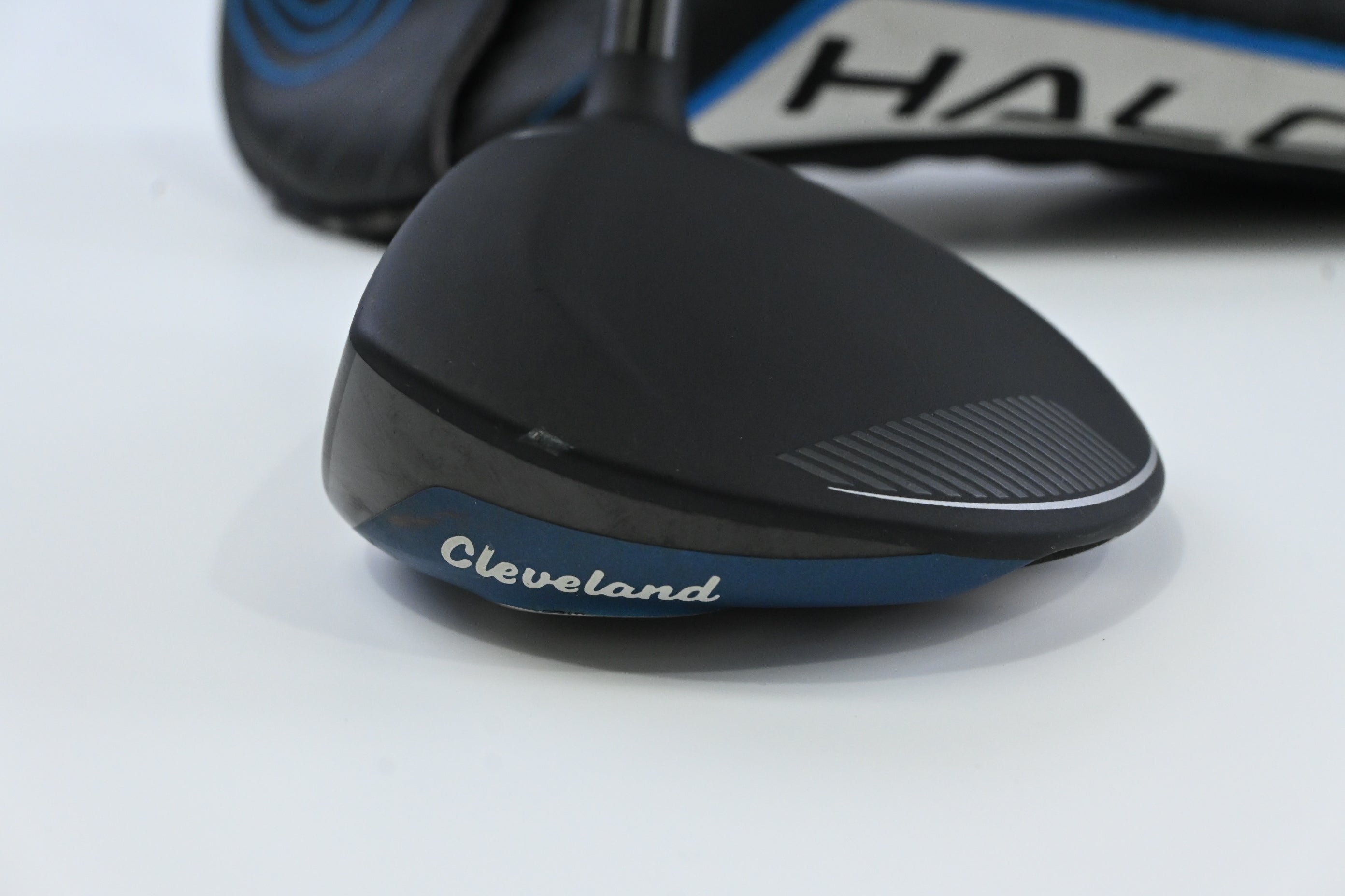 Left Hand Cleveland Launcher XL Halo #5 Wood / 18 Degree / Regular Flex Cypher
