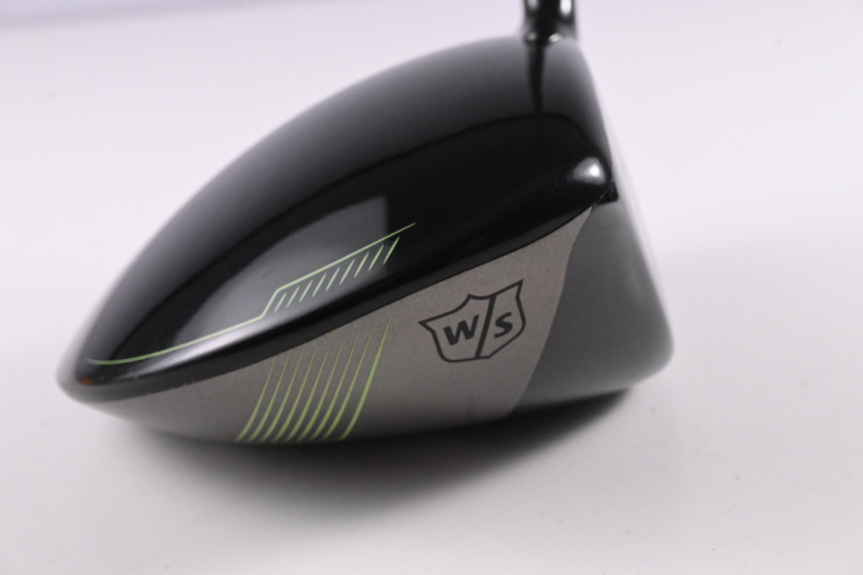 Wilson Launch Pad 2022 Driver / 10.5 Degree / Regular Flex EvenFlow 55 Shaft