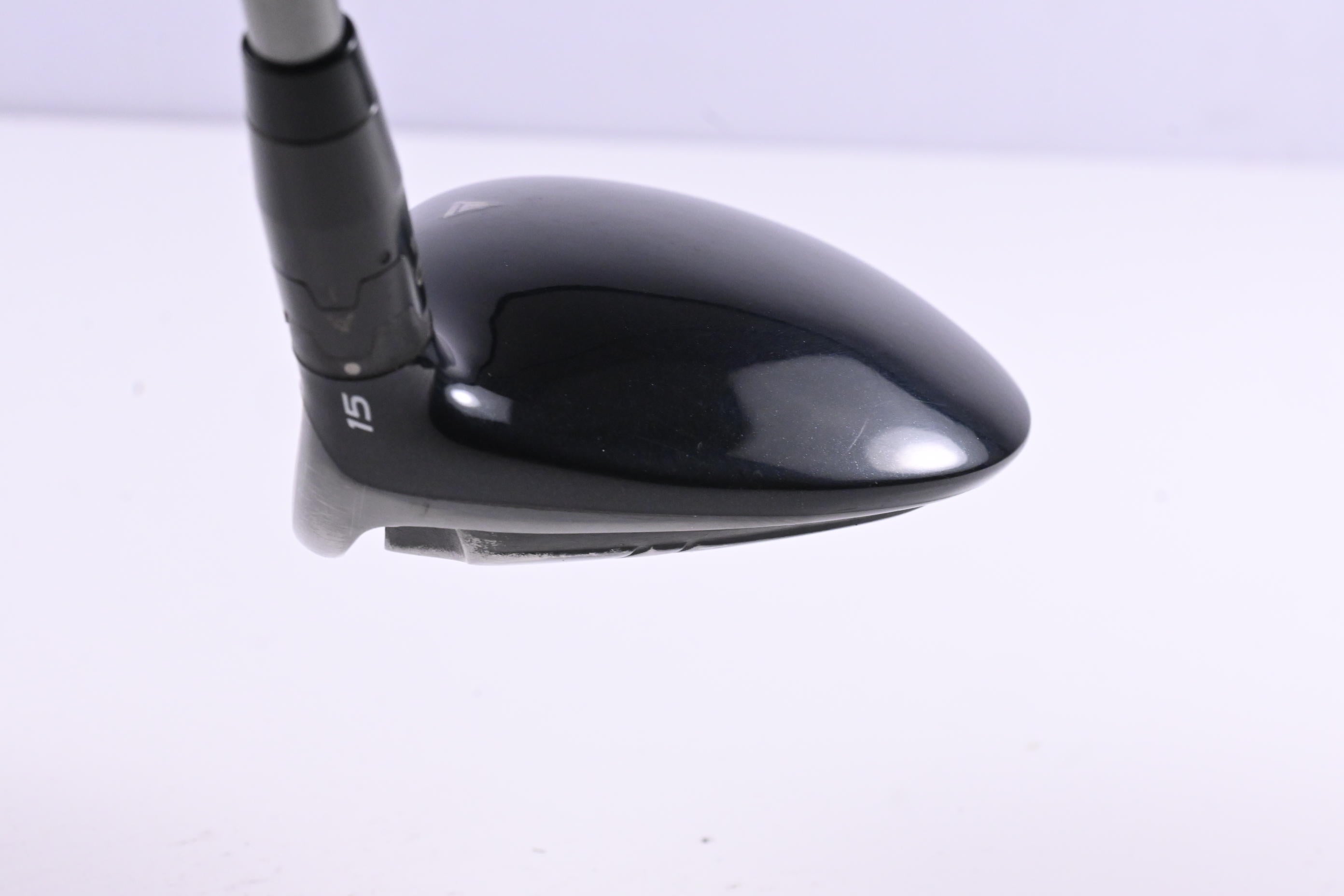 Titleist 915 F #3 Wood / 15 Degree / Regular Flex Aldila Rogue M.AX 75 Shaft