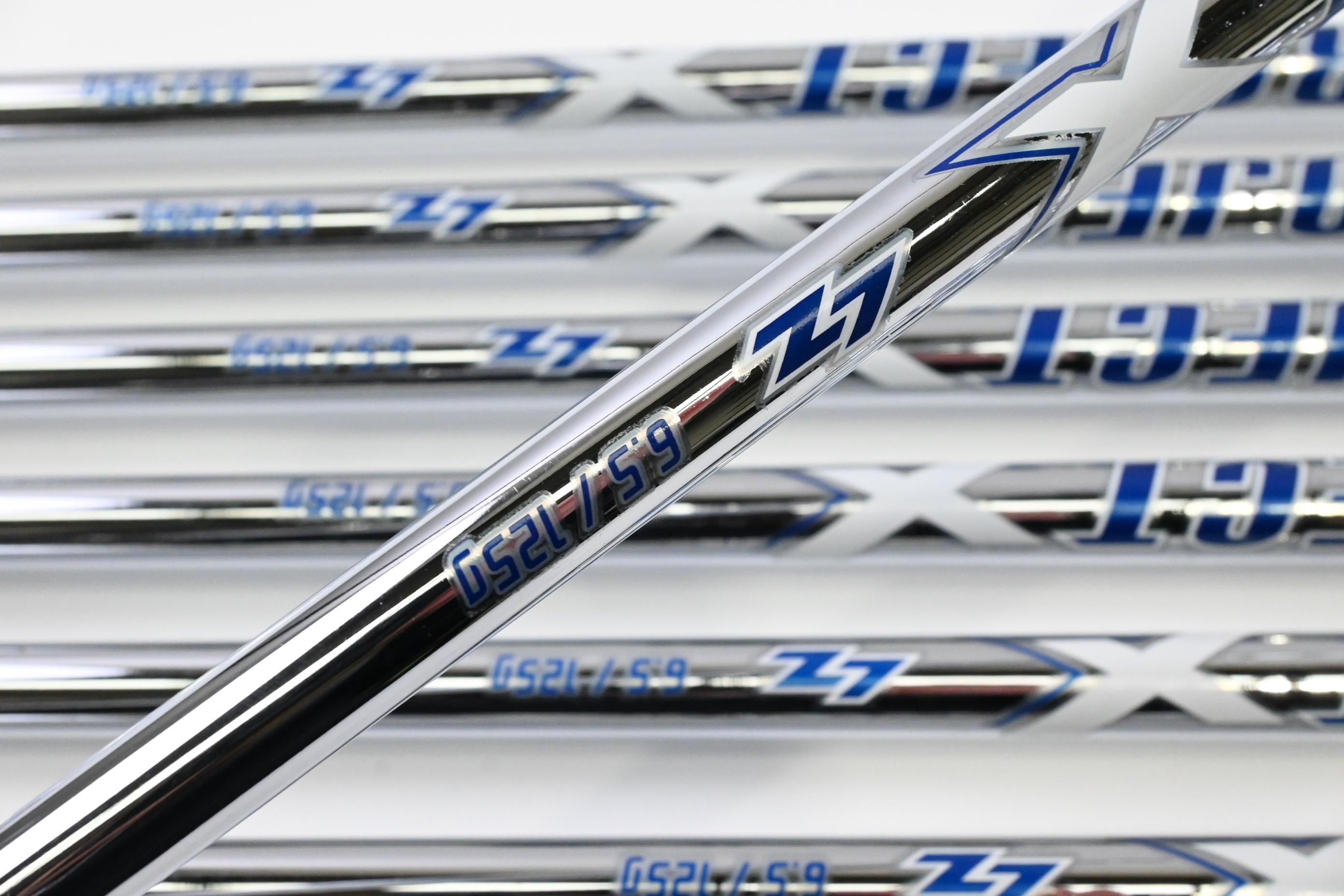 Srixon ZXi7 Irons / 4-PW / X-Flex Project X LZ 125 Shafts
