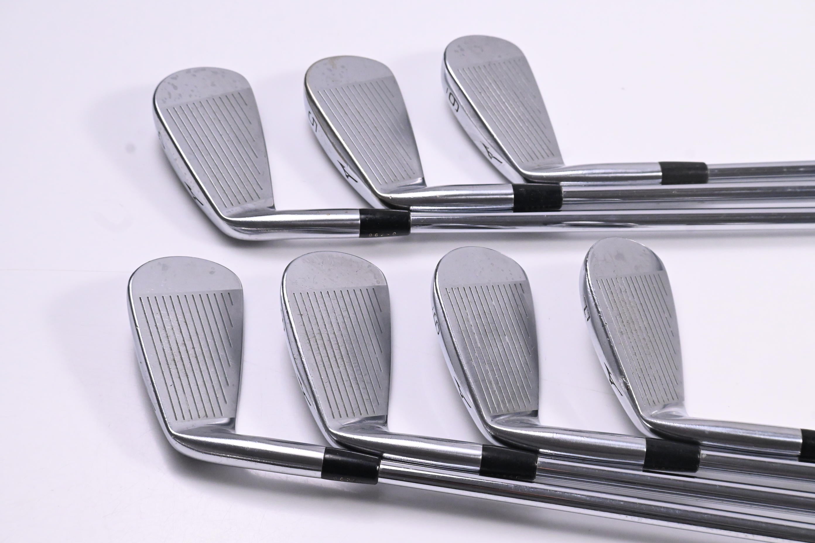 Mizuno MX-200 Irons / 4-PW / Regular Flex Dynalite Gold XP R300 Shafts