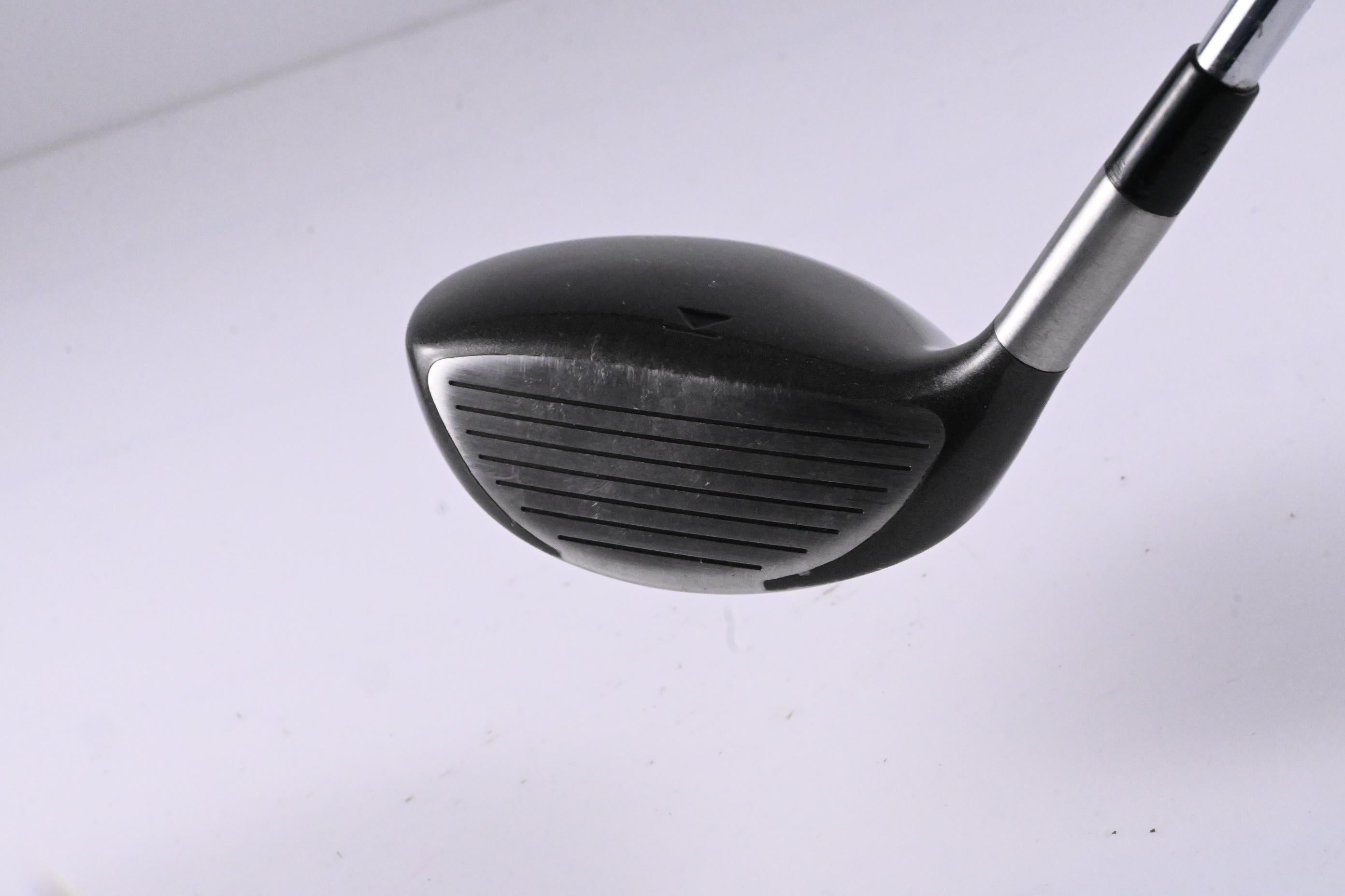 Titleist 975 F #3 Wood / 13.5 Degree / Regular Flex Dynamic Gold R300 Shaft