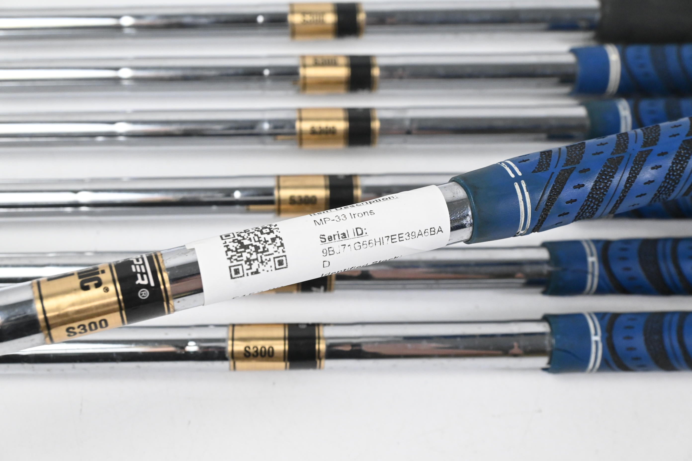 Mizuno MP-33 Irons / 3-9i / Stiff Flex Dynamic Gold S300 Shafts