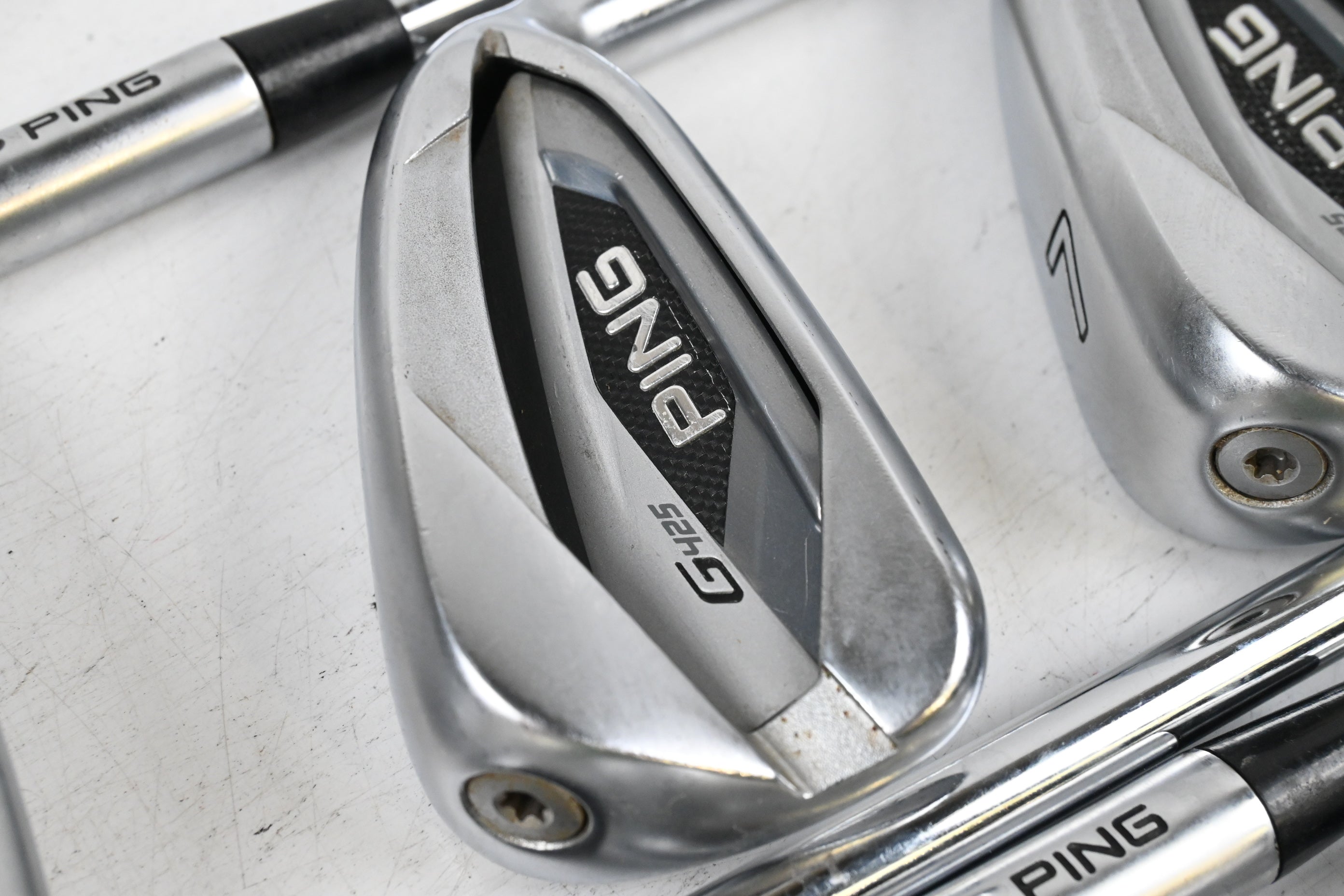 Ping G425 Irons / 5-PW / Black Dot / Regular Flex Ping AWT 2.0 Shafts