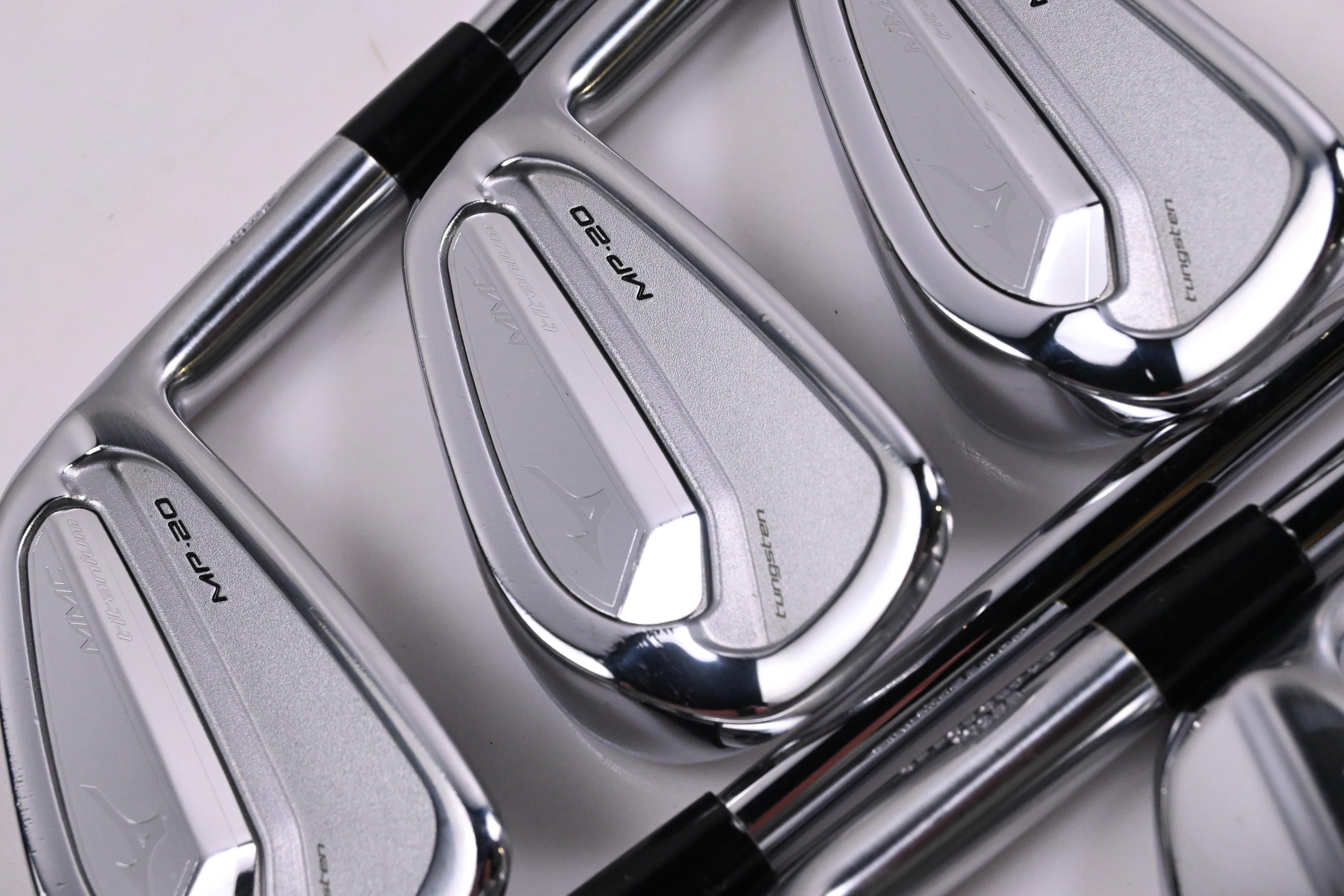 Mizuno MP-20 MMC Irons / 4-PW / X-Flex Dynamic Gold 120 Shafts