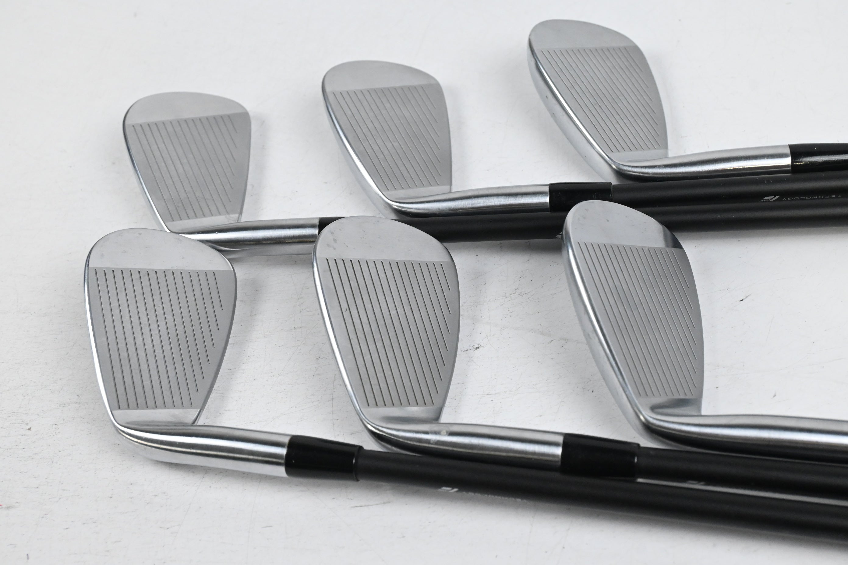 Cobra Forged Tec 2022 Irons / 6-PW+GW / Regular Flex MMT Black HY 70 Shafts