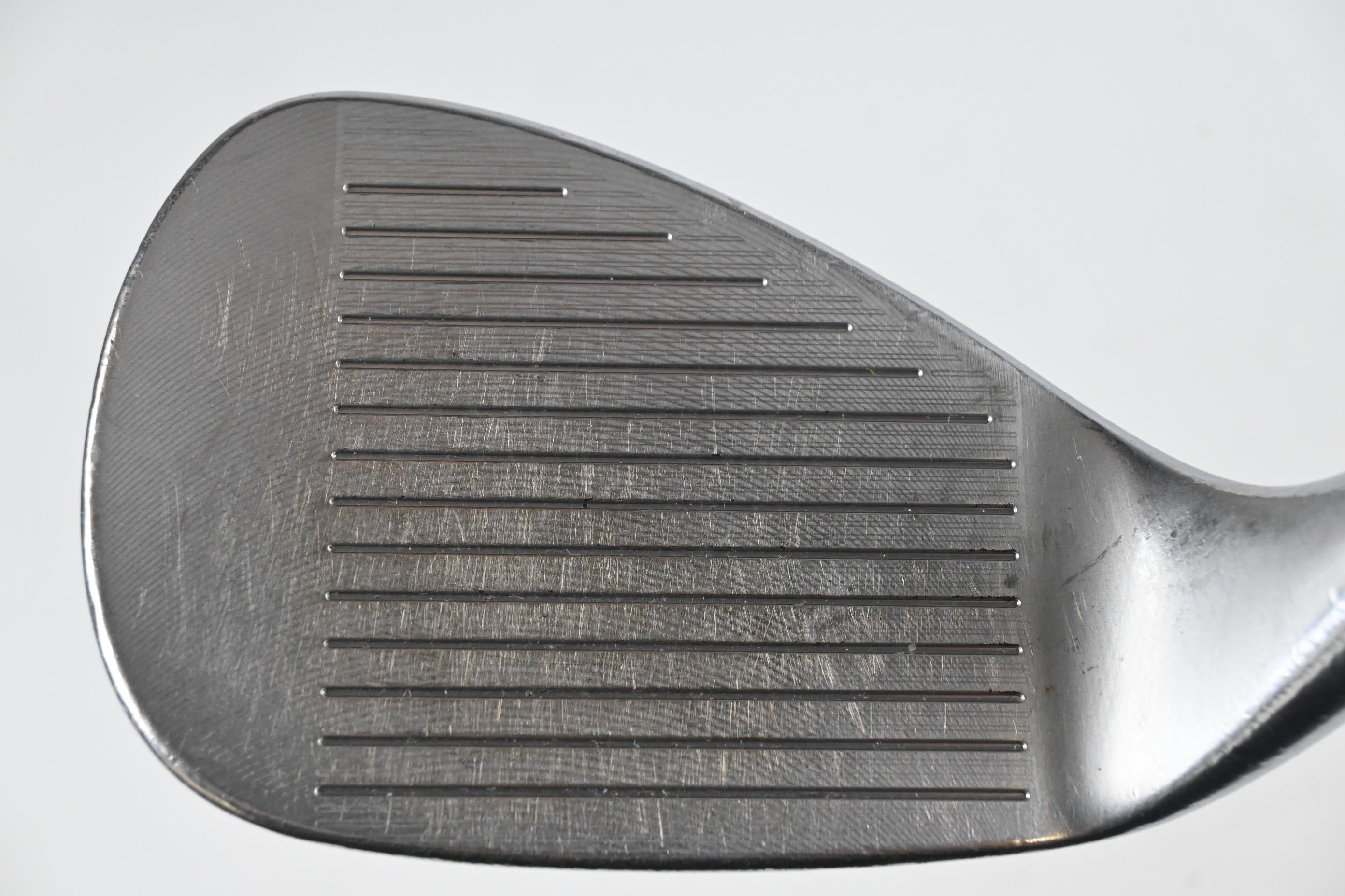 Cleveland 588 RTX Gap Wedge / 52 Degree / Wedge Flex Dynamic Gold Shaft