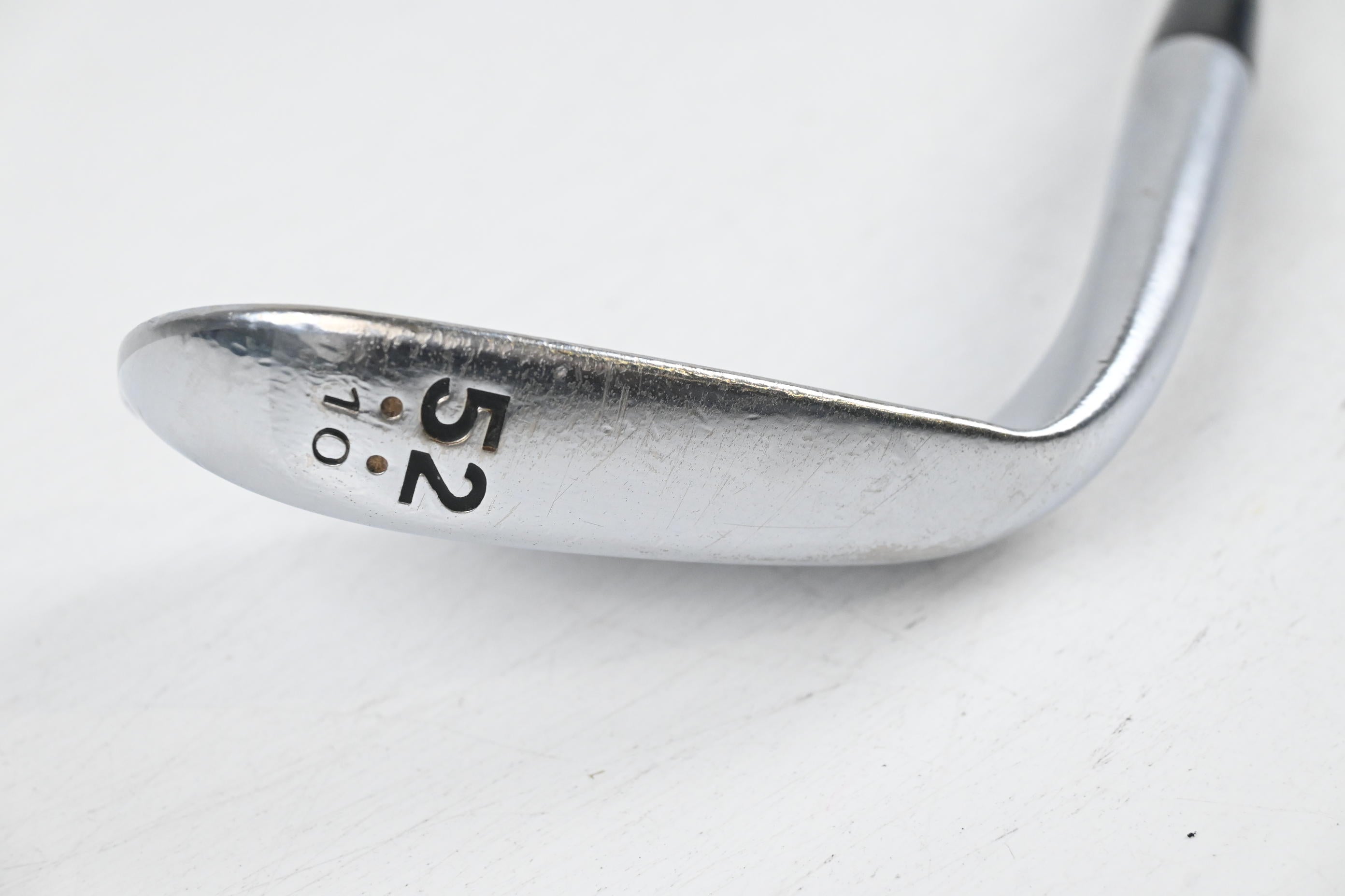 Cleveland 588 RTX Gap Wedge / 52 Degree / Wedge Flex Dynamic Gold Shaft