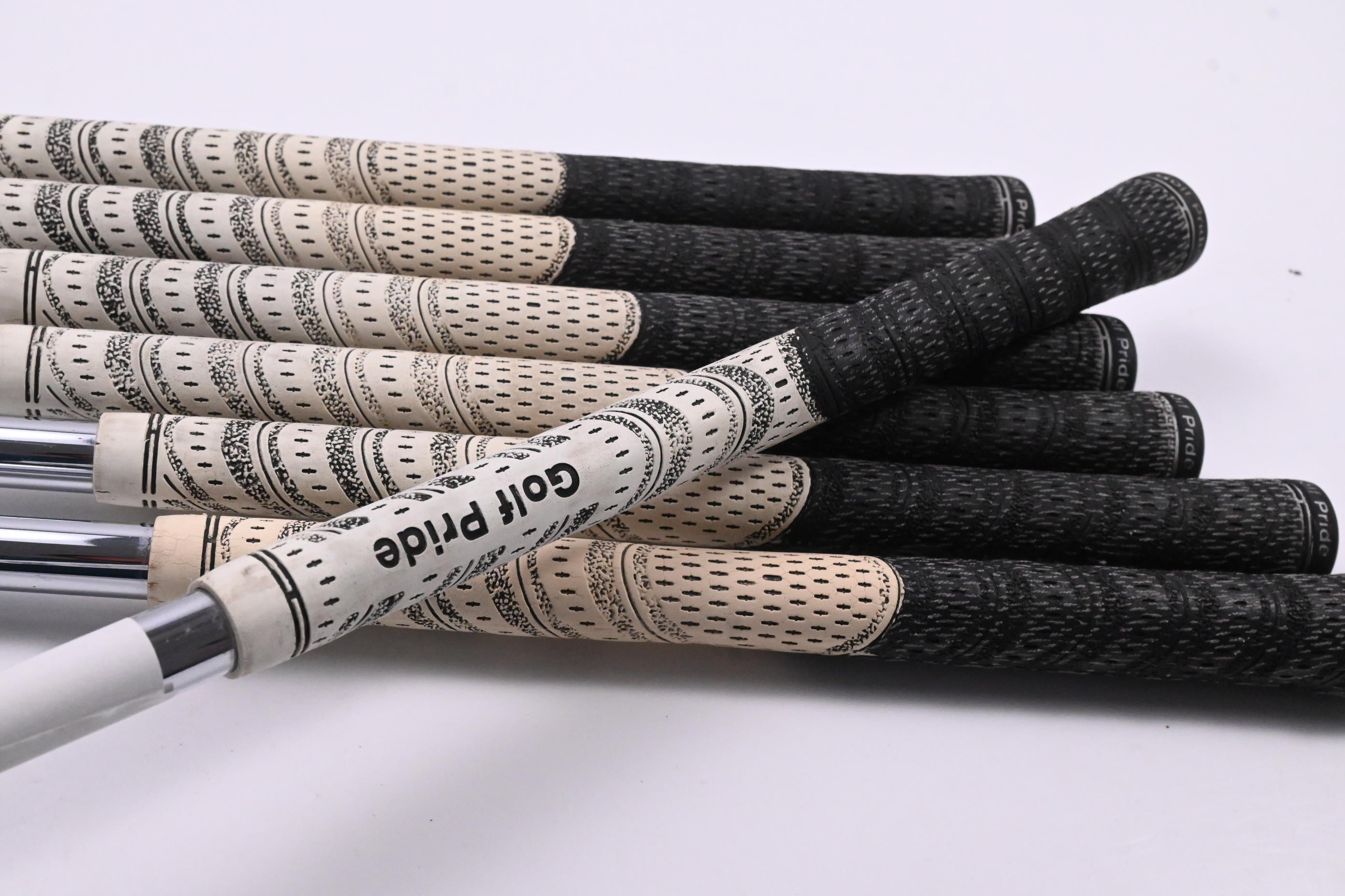 Titleist 714 AP2 Irons / 4-PW / Stiff Flex Project X Rifle Shafts