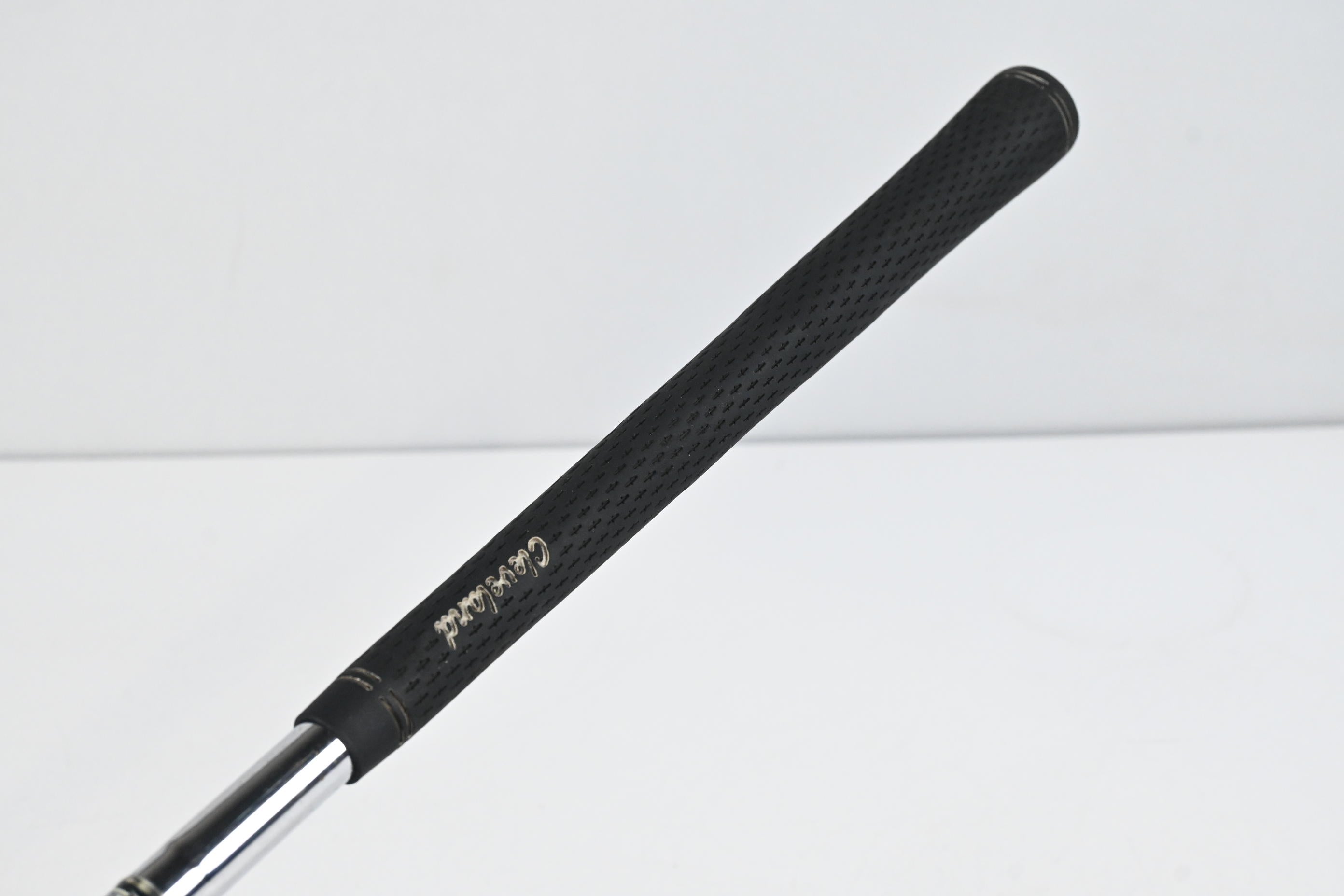 Cleveland 588 RTX Gap Wedge / 52 Degree / Wedge Flex Dynamic Gold Shaft