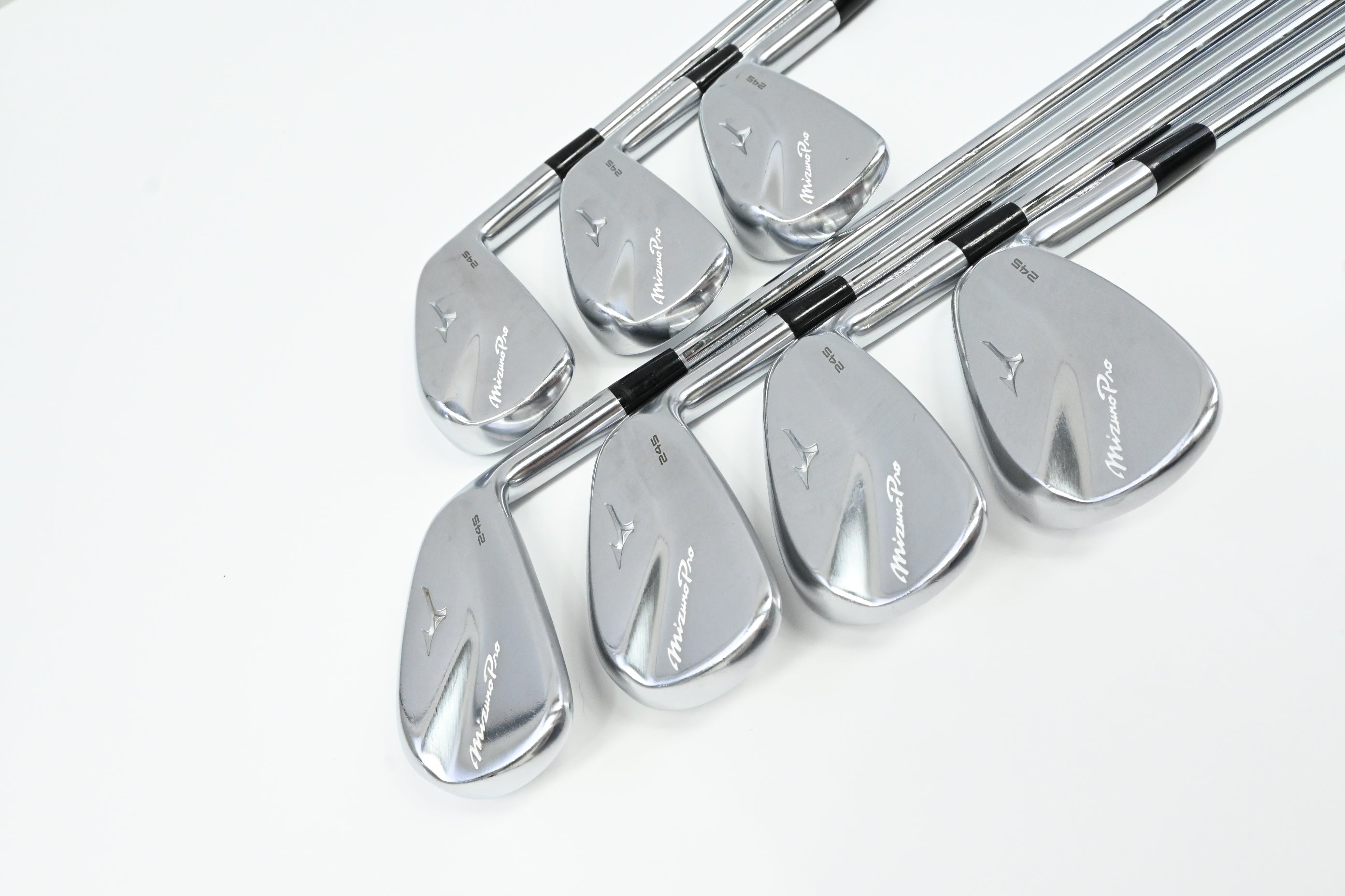 Mizuno Pro 245 Irons / 4-PW / Regular Flex Dynamic Gold Mid 100 R300 Shafts