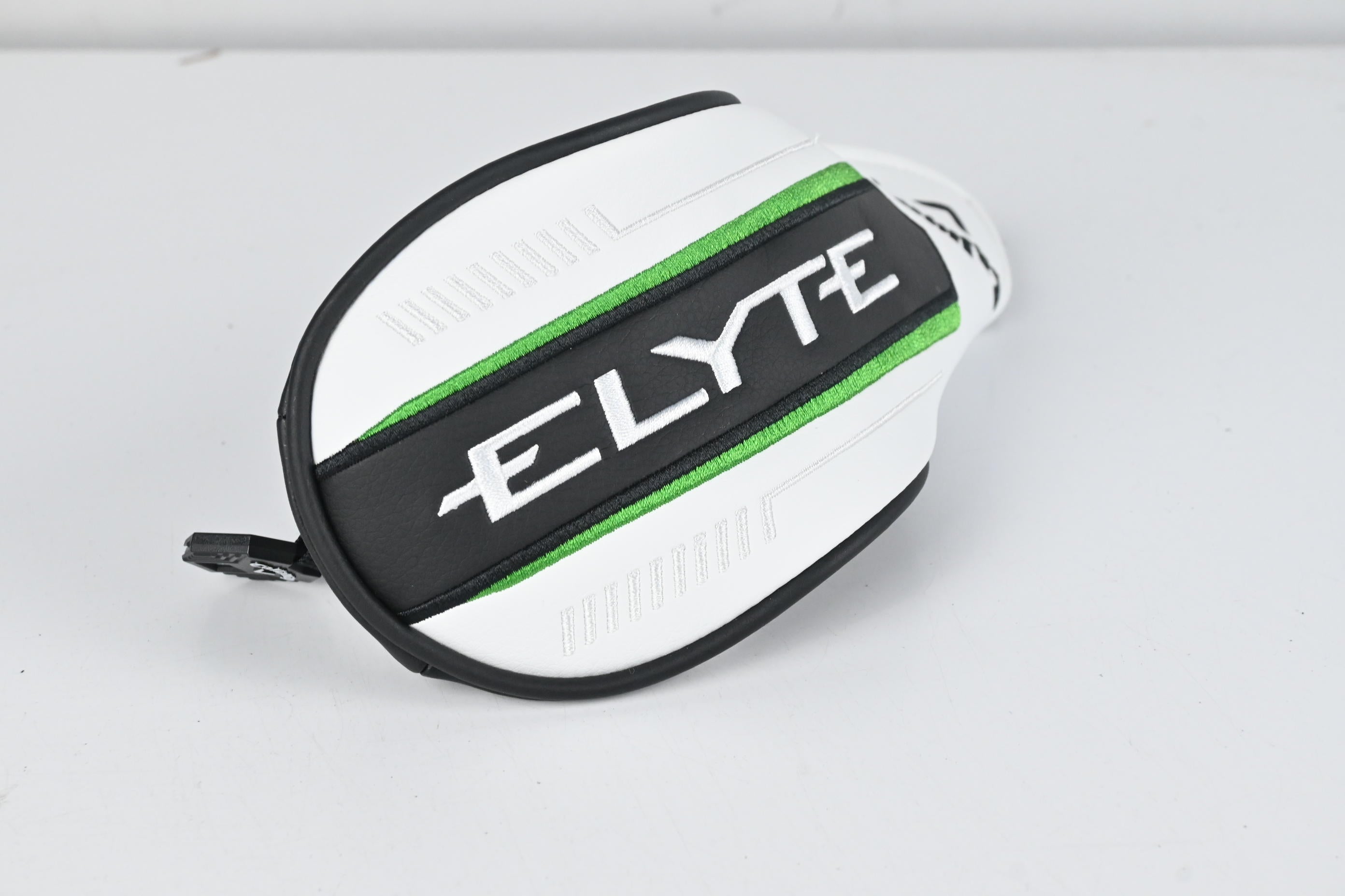 Callaway Elyte X #4 Hybrid / 21 Degree / Senior Flex Vanquish 5 Shaft