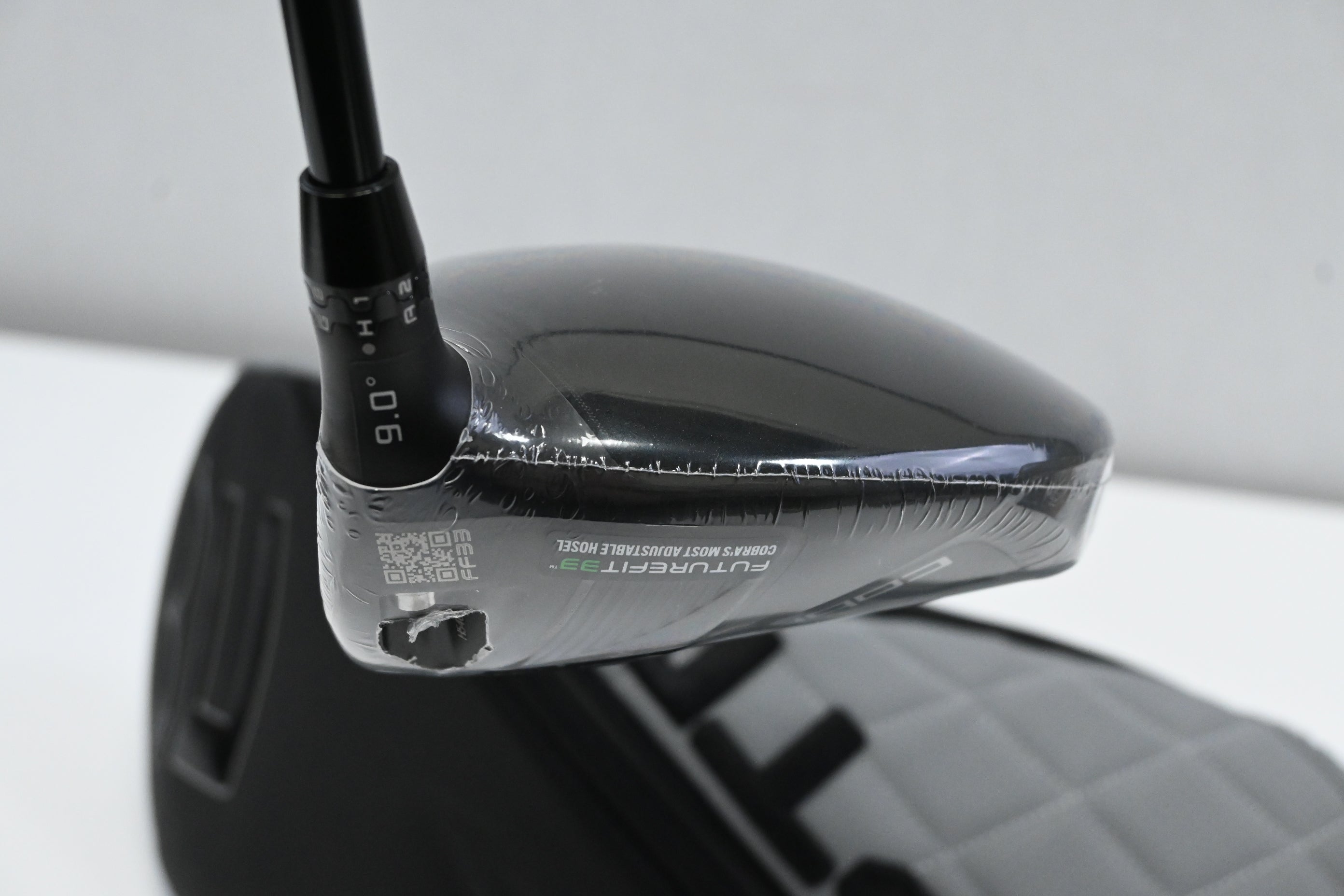 Cobra OPTM X Driver / 9 Degree / Stiff Flex Tensei AV Blue 65 Shaft