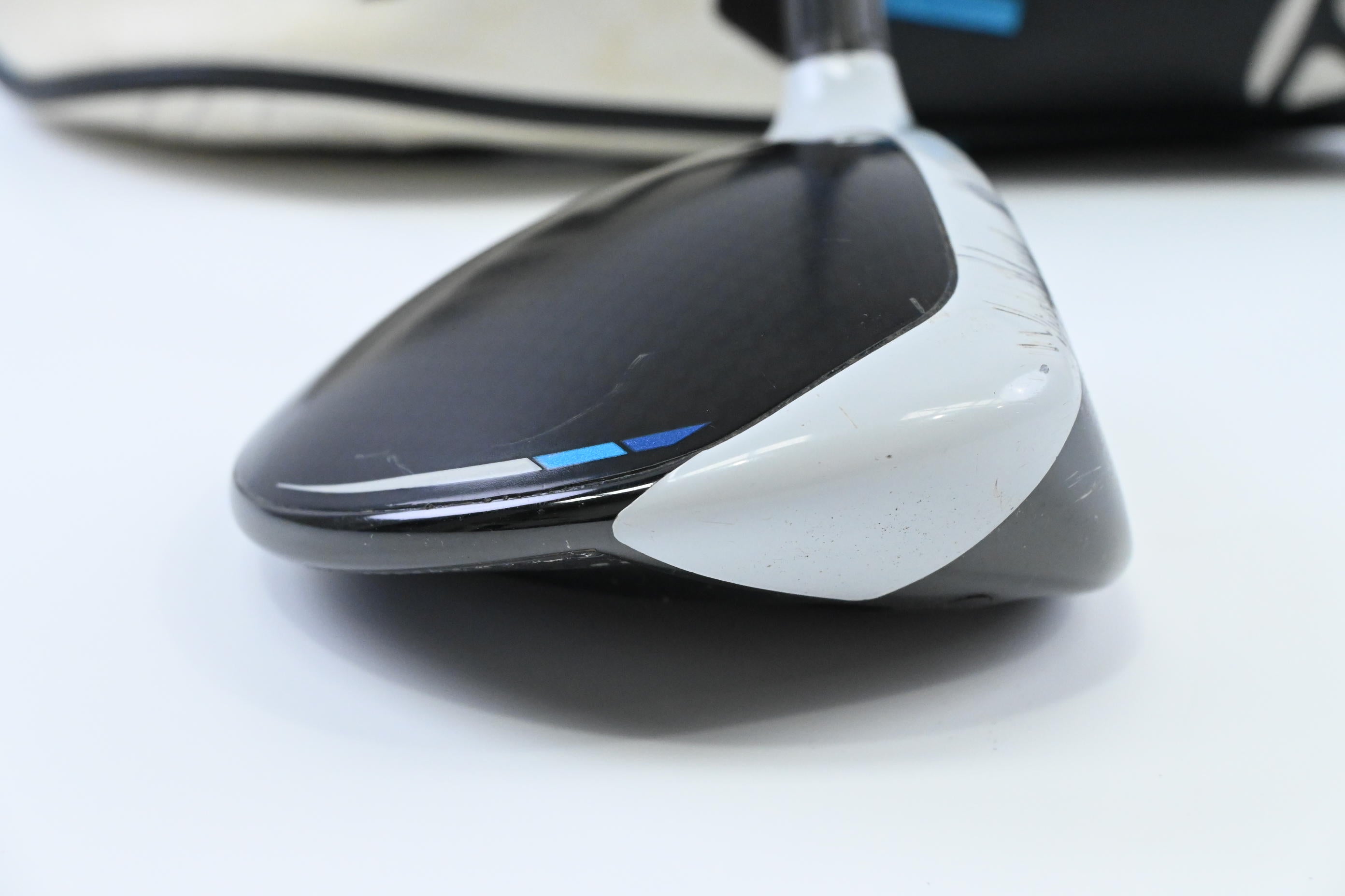 Taylormade SIM2 Max #5 Wood / 18 Degree / Regular Flex Fujikura Ventus Blue 5