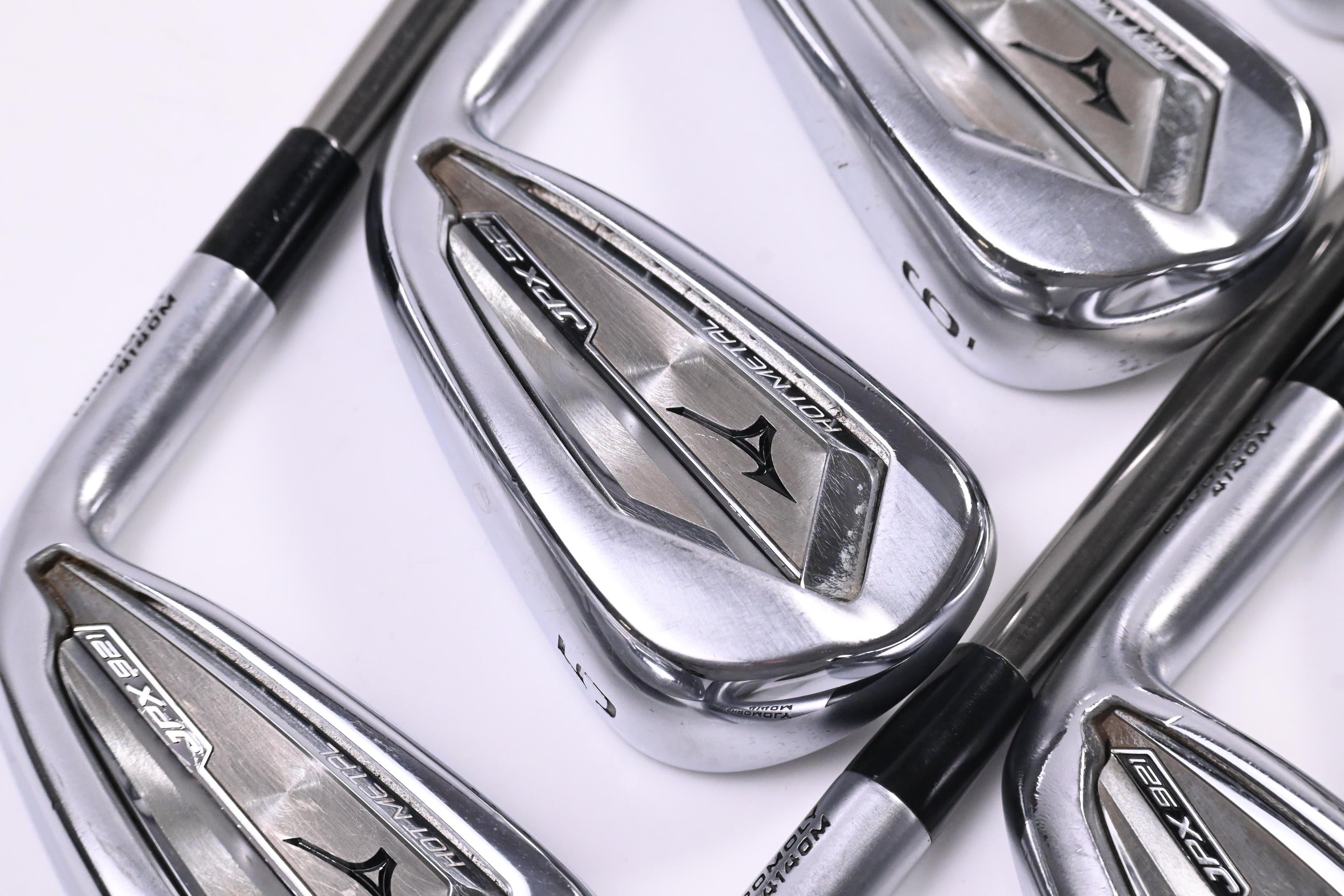 Mizuno JPX 921 Hot Metal Irons / 4-PW+GW / Regular Flex UST Recoil ESX460 Shafts