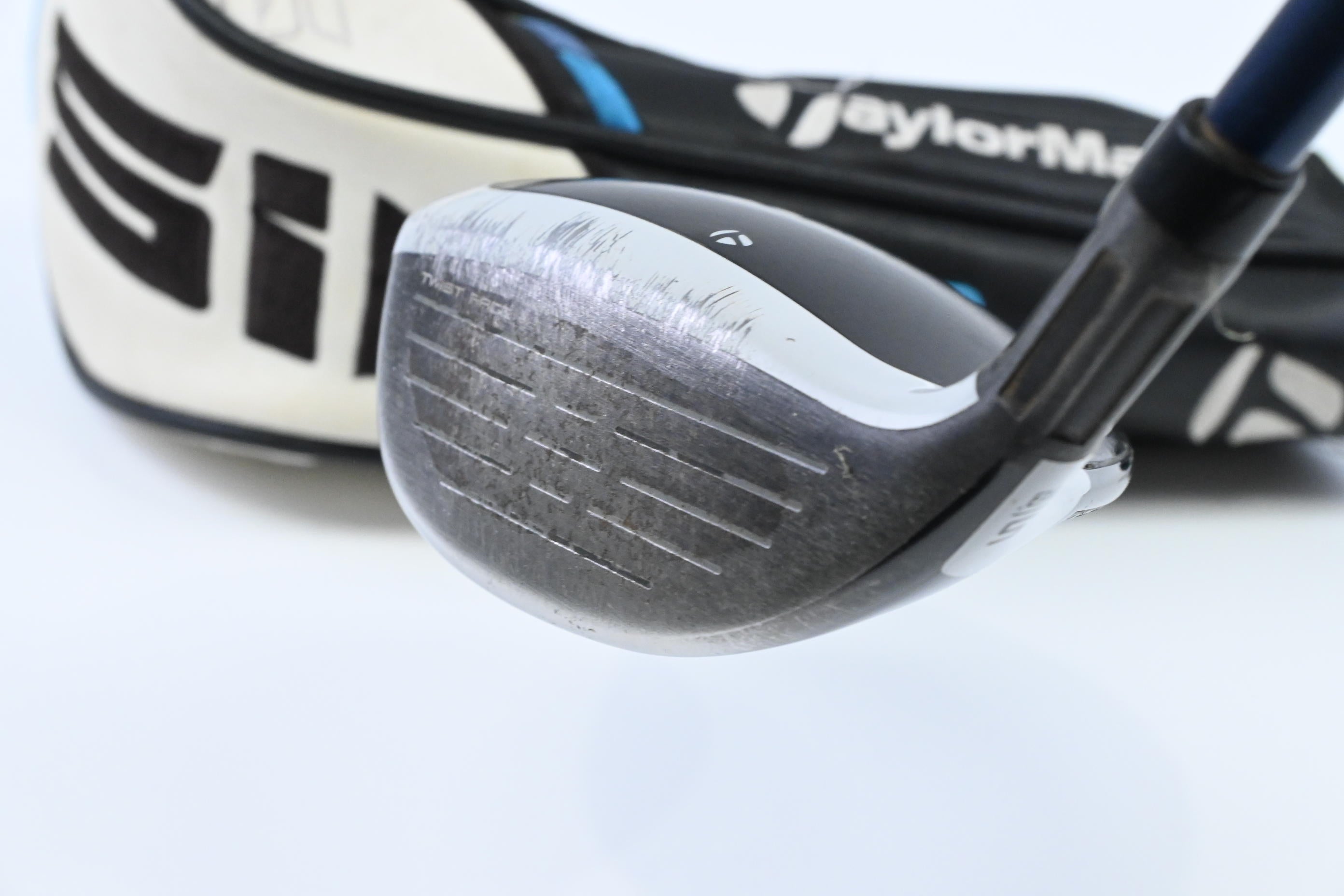 Taylormade SIM2 Max #5 Wood / 18 Degree / Regular Flex Fujikura Ventus Blue 5