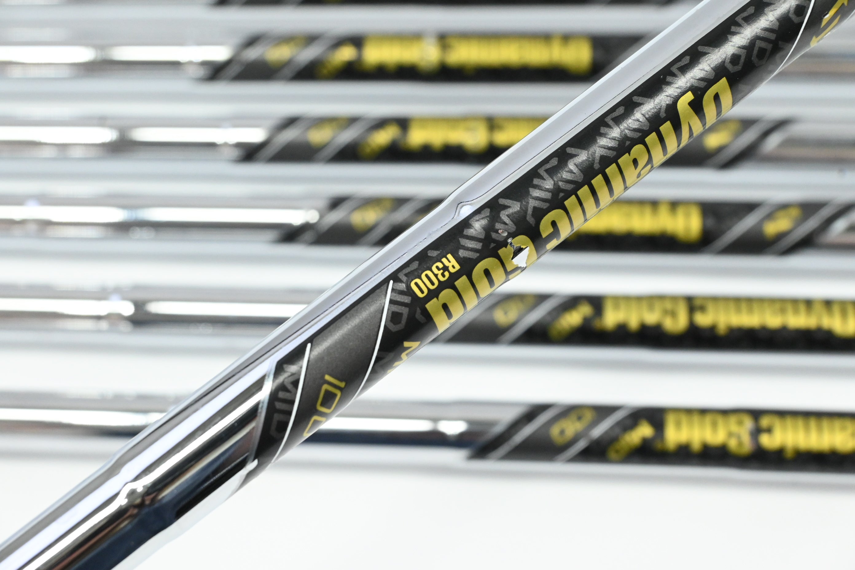 Mizuno Pro 245 Irons / 4-PW / Regular Flex Dynamic Gold Mid 100 R300 Shafts