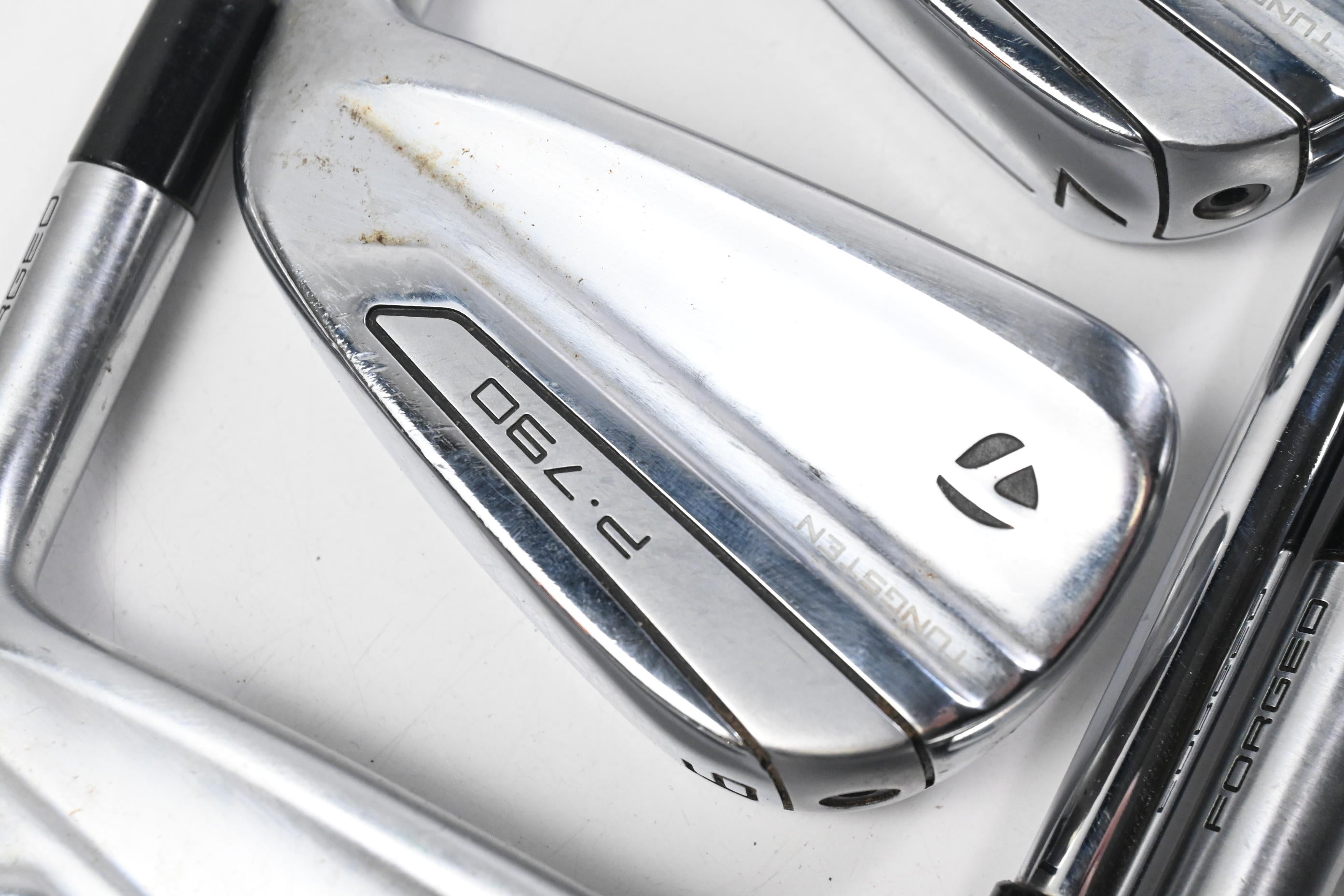 Taylormade P790 2019 Irons / 5-PW+GW / Regular Flex N.S.Pro 950GH Neo Shafts