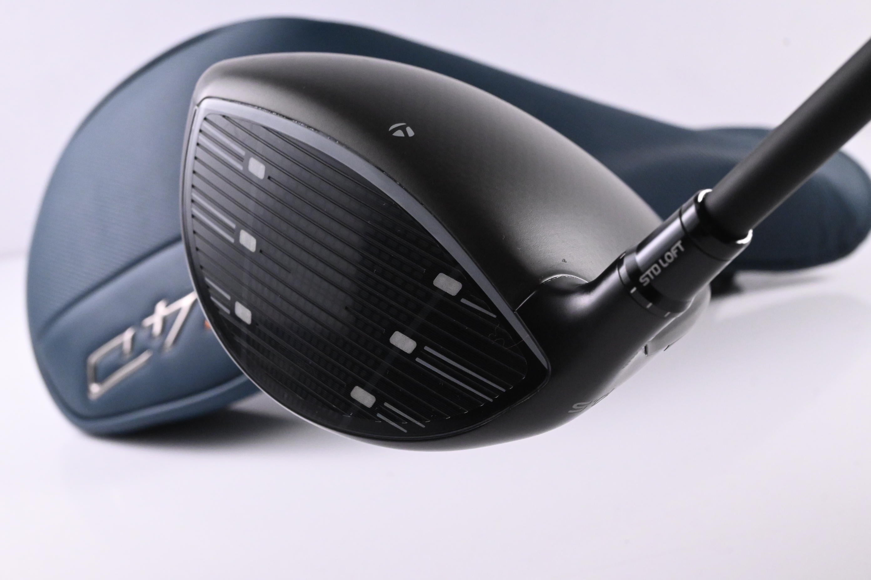 Taylormade Qi4D Max Driver / 10.5 Degree / Regular Flex Reax Blue 50 Shaft