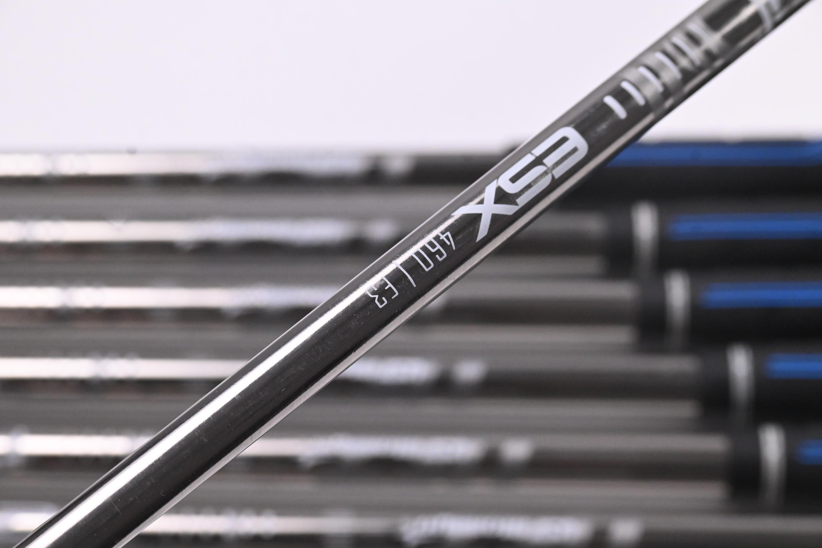 Mizuno JPX 921 Hot Metal Irons / 4-PW+GW / Regular Flex UST Recoil ESX460 Shafts