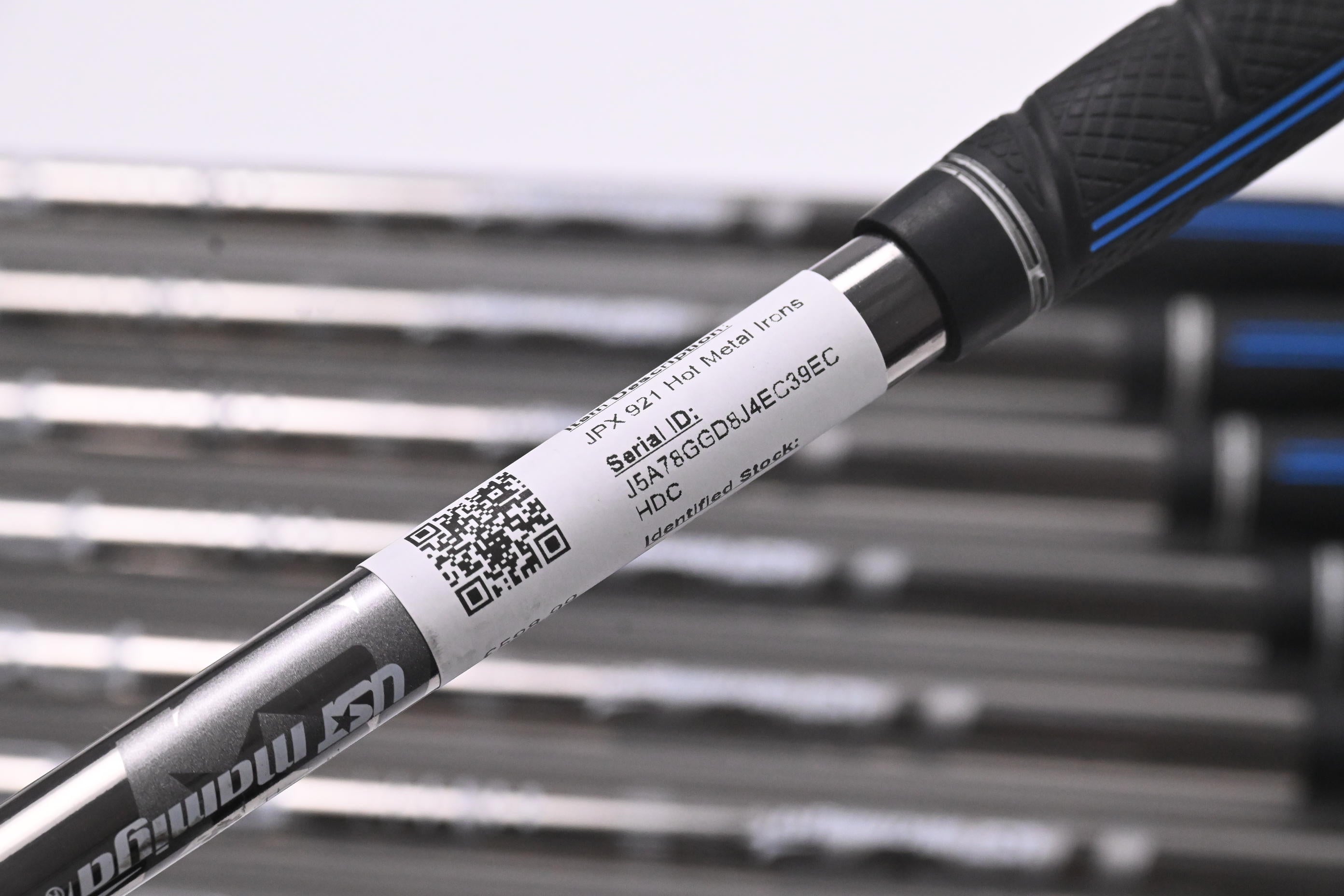Mizuno JPX 921 Hot Metal Irons / 4-PW+GW / Regular Flex UST Recoil ESX460 Shafts