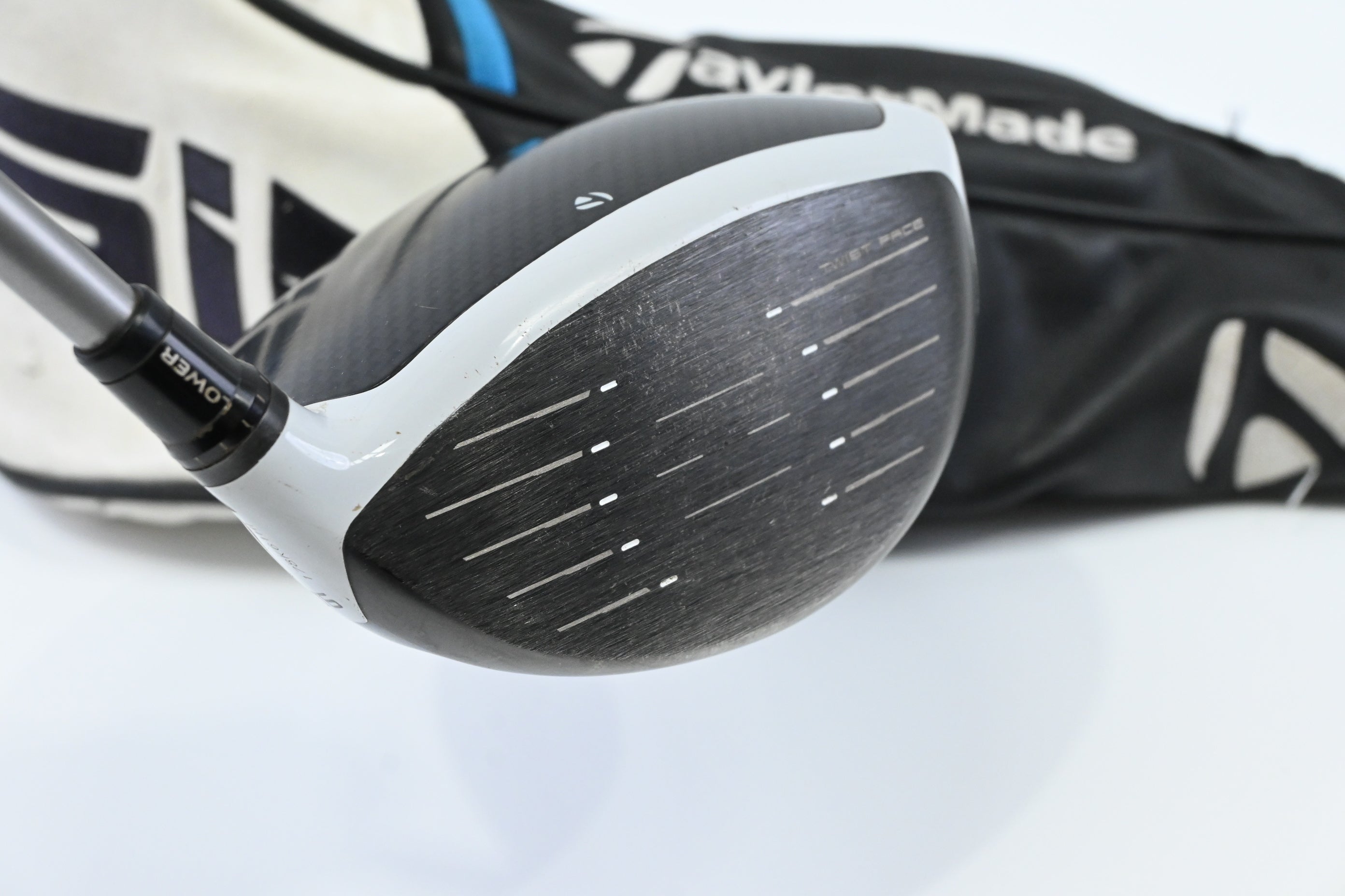 Left Hand Taylormade SIM2 Max Driver / 9 Degree / Regular Flex Speeder NX TCS 50