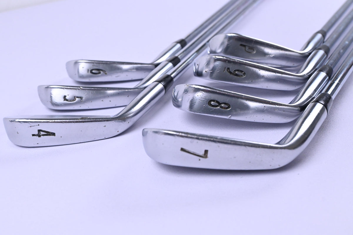 Titleist 712 CB Irons / 4-PW / Stiff Flex N.S.PRO Modus 3 120 Shafts
