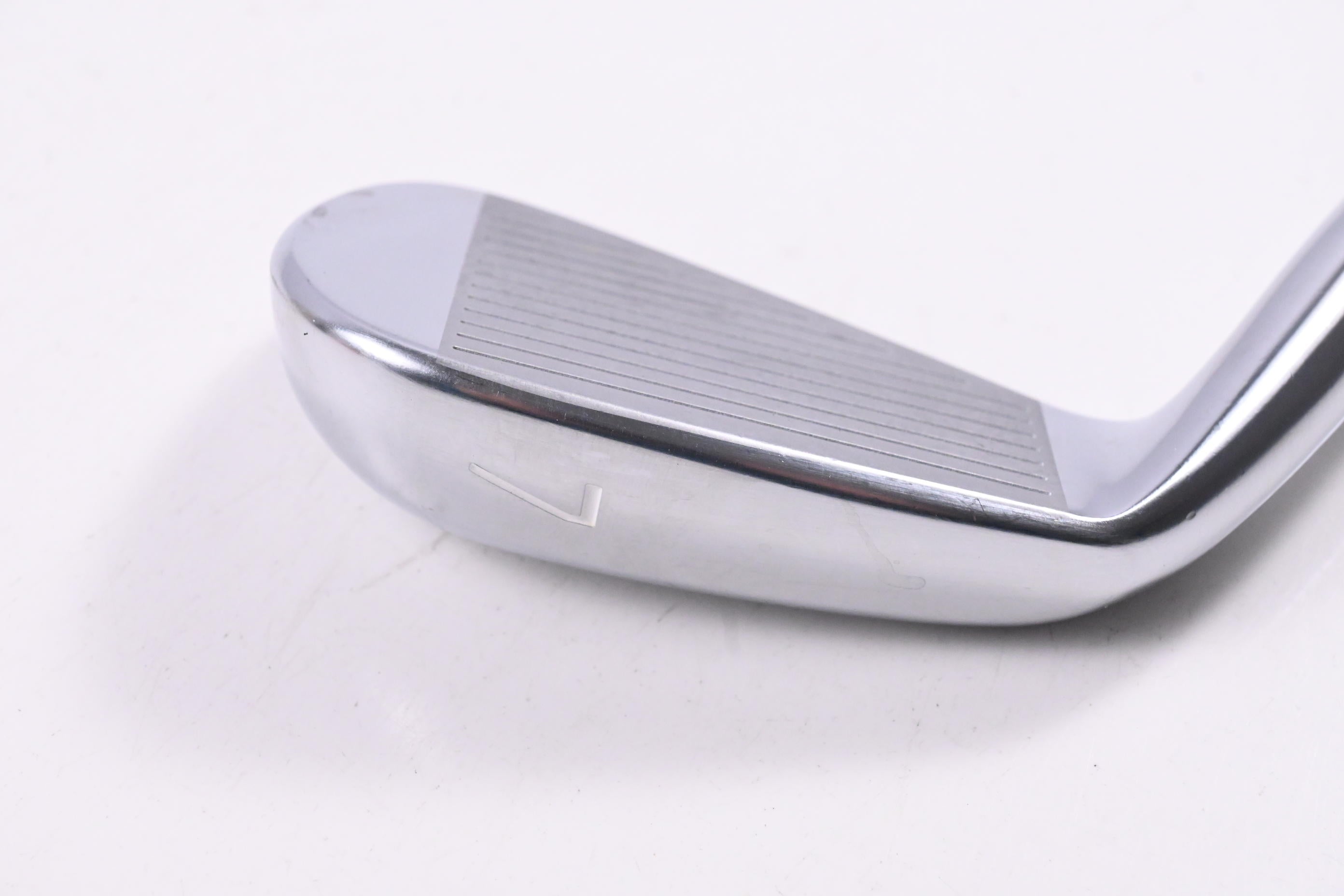 Mizuno Pro 243 #7 Iron / 32 Degree / Stiff Flex Dynamic Gold MID 115 S300 Shaft
