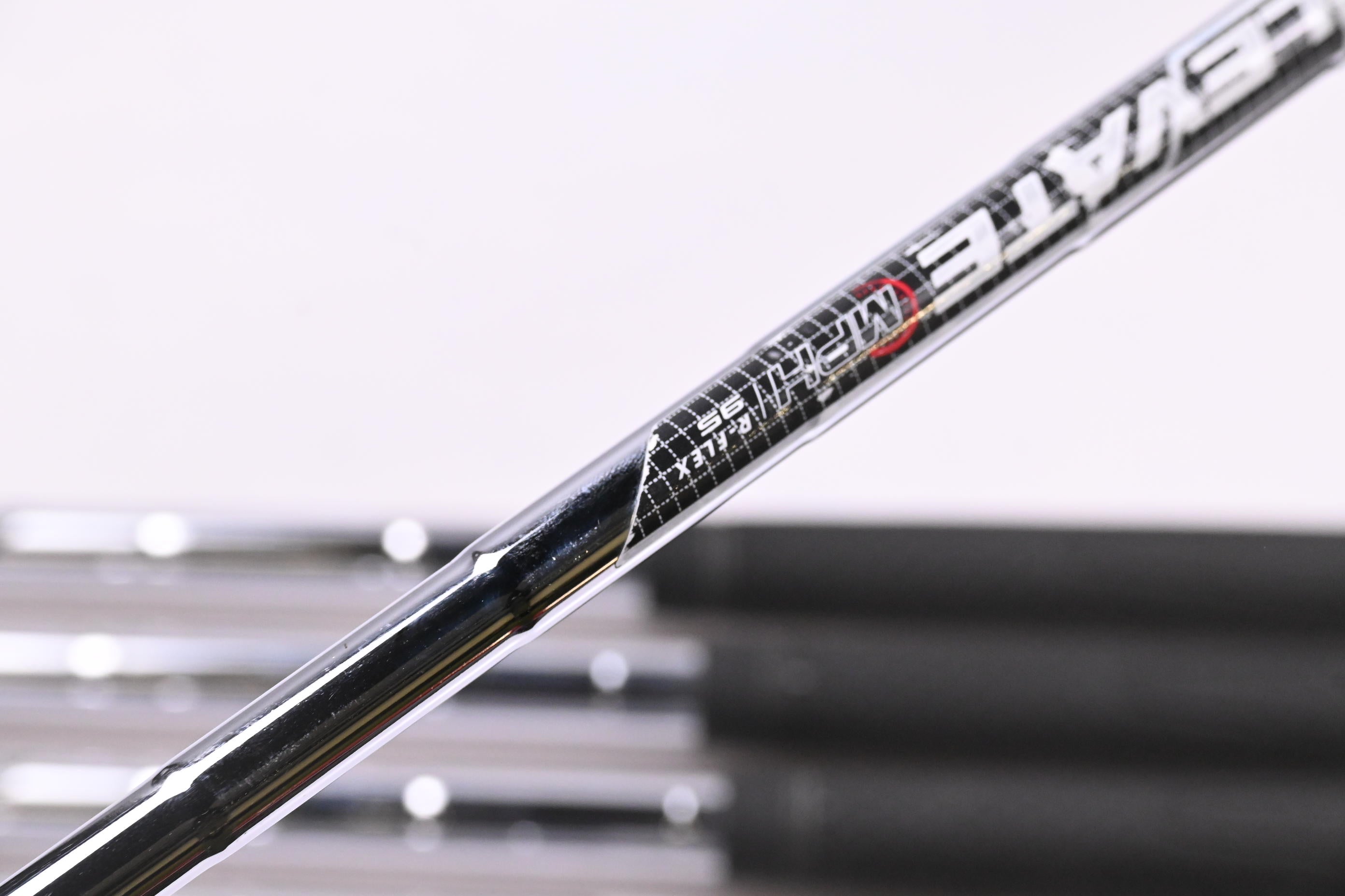 Callaway Paradym Irons / 7-PW+GW / Regular Flex Elevate MPH 85 Shafts