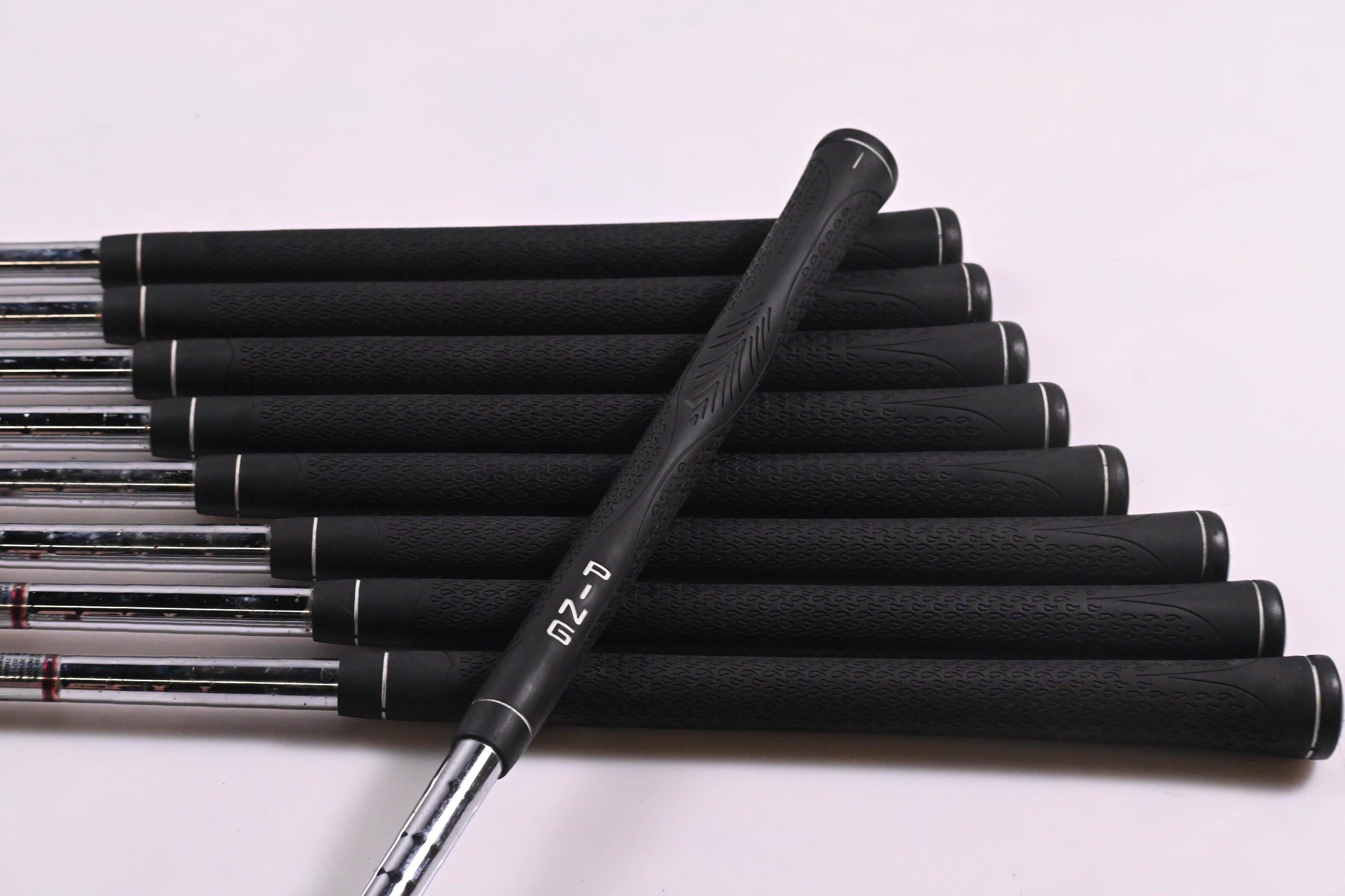 Ping Eye 2 + BeCu Irons / 3-PW+SW / Black Dot / Stiff Flex Ping JZ Shafts